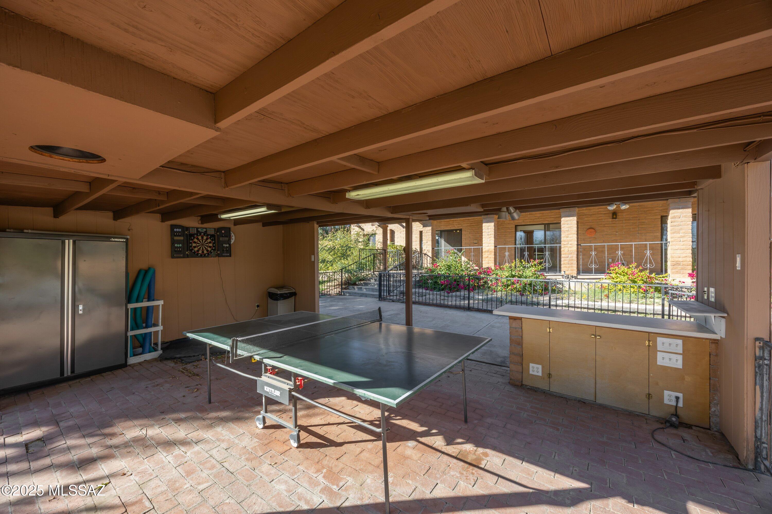 8154 E Knollwood Terrace