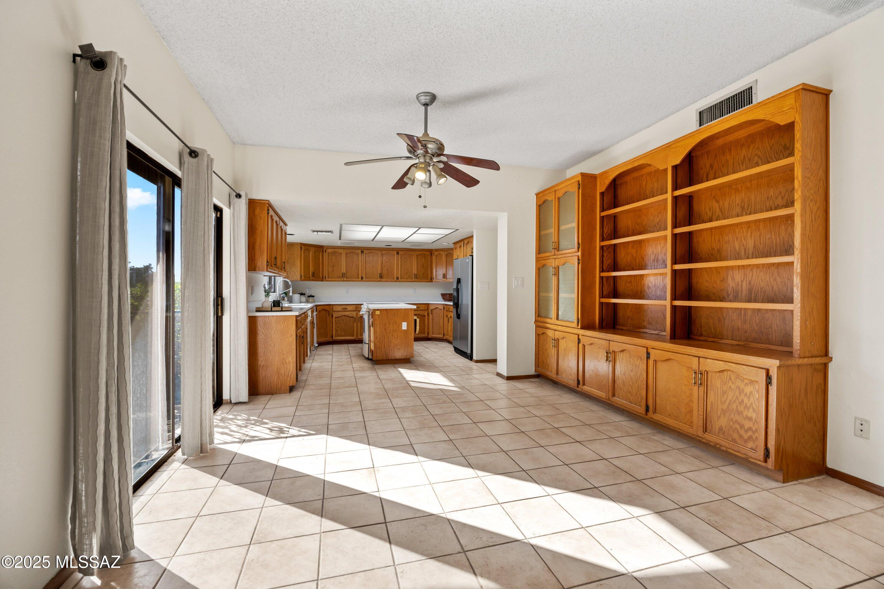 8154 E Knollwood Terrace