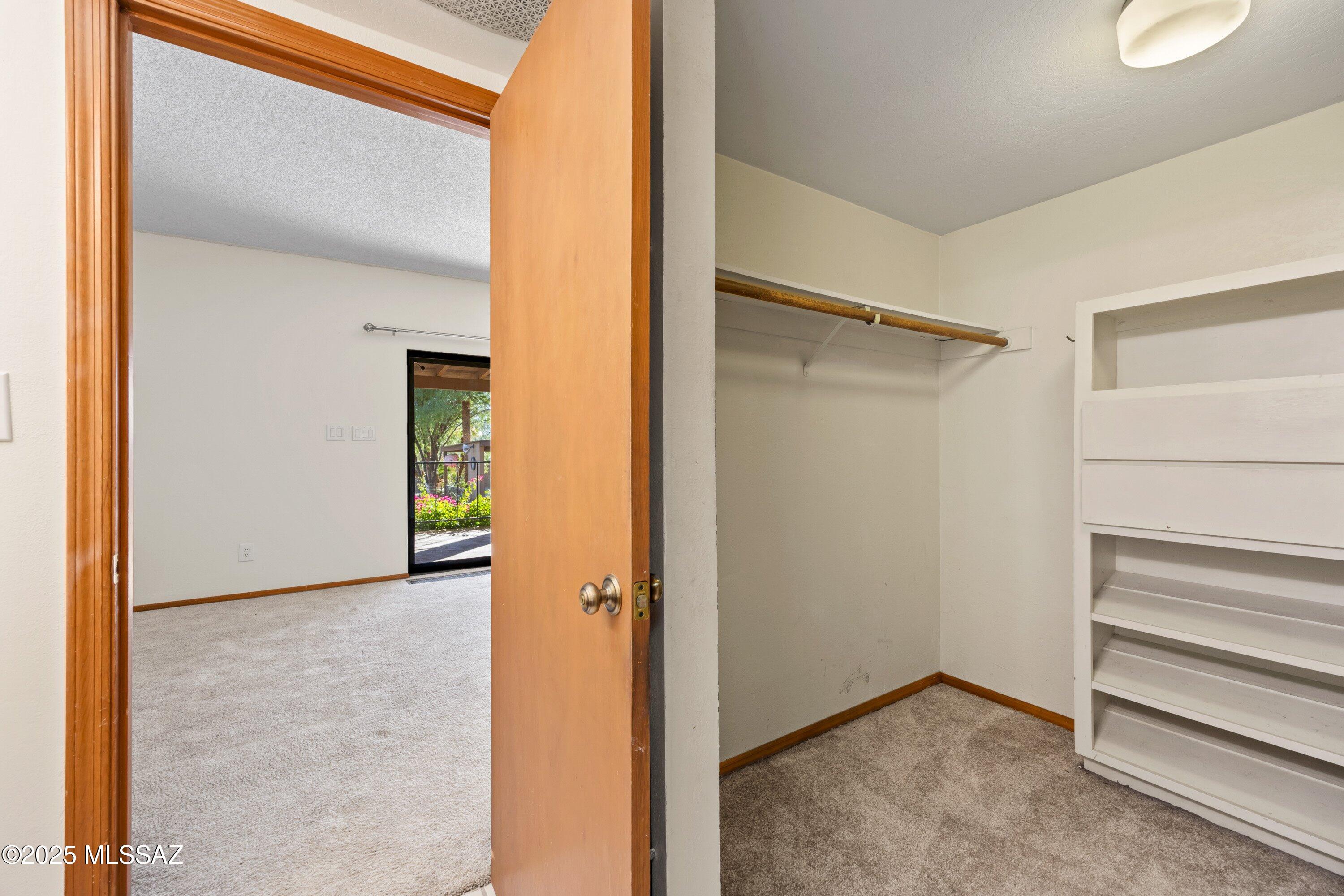 8154 E Knollwood Terrace