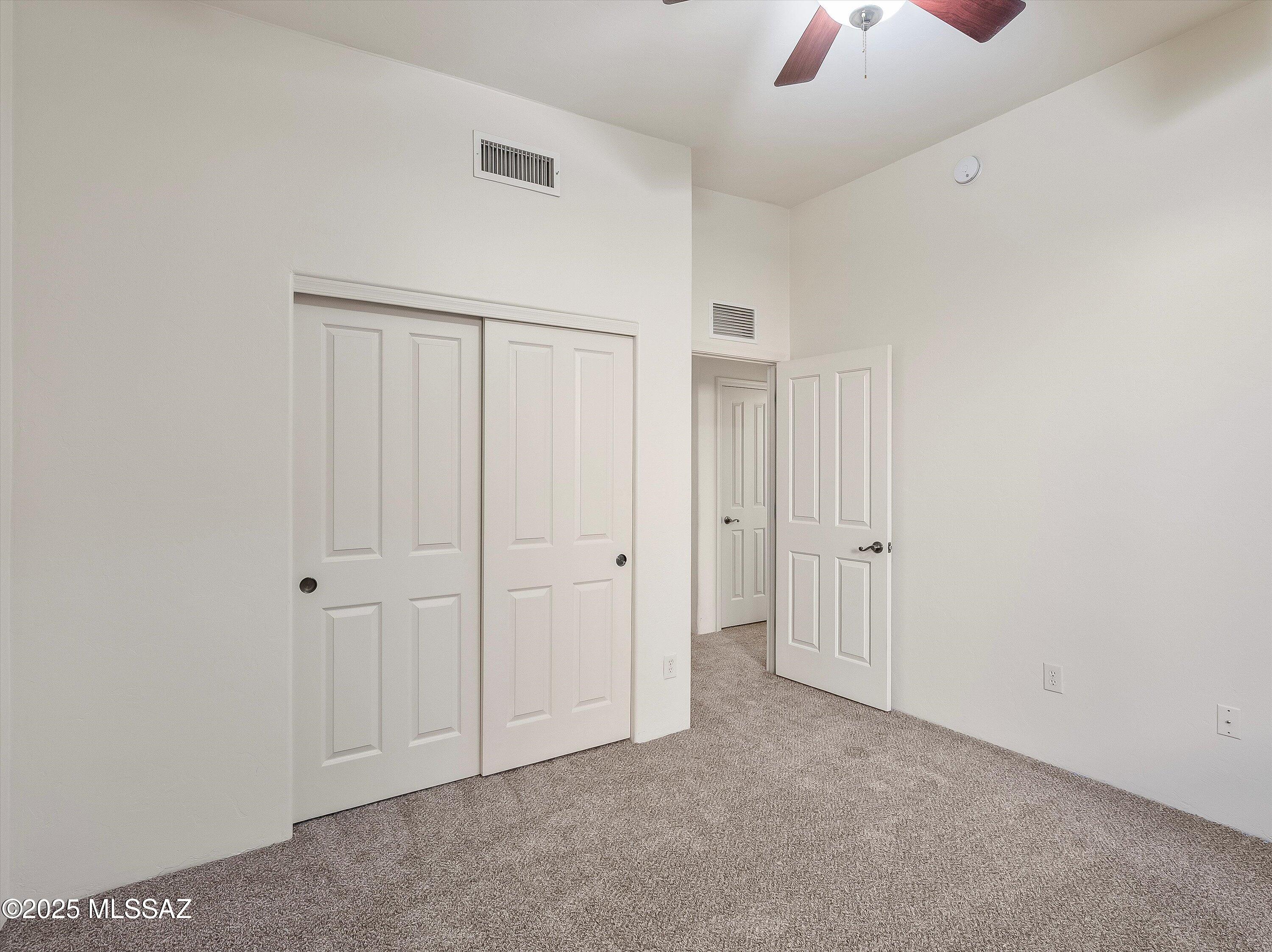 112 S Happy Valley Saddle Drive