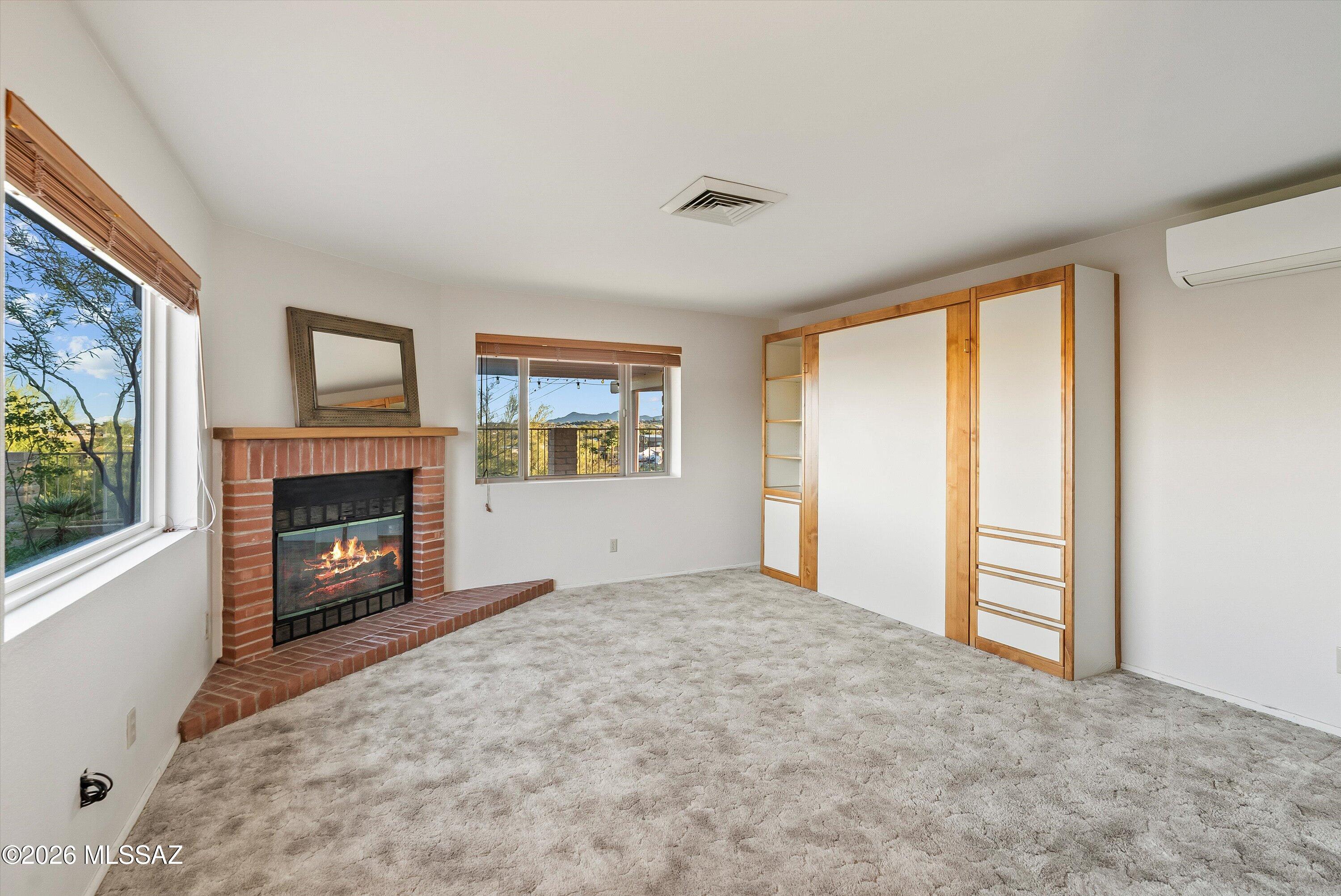 5341 W Avenida Comba