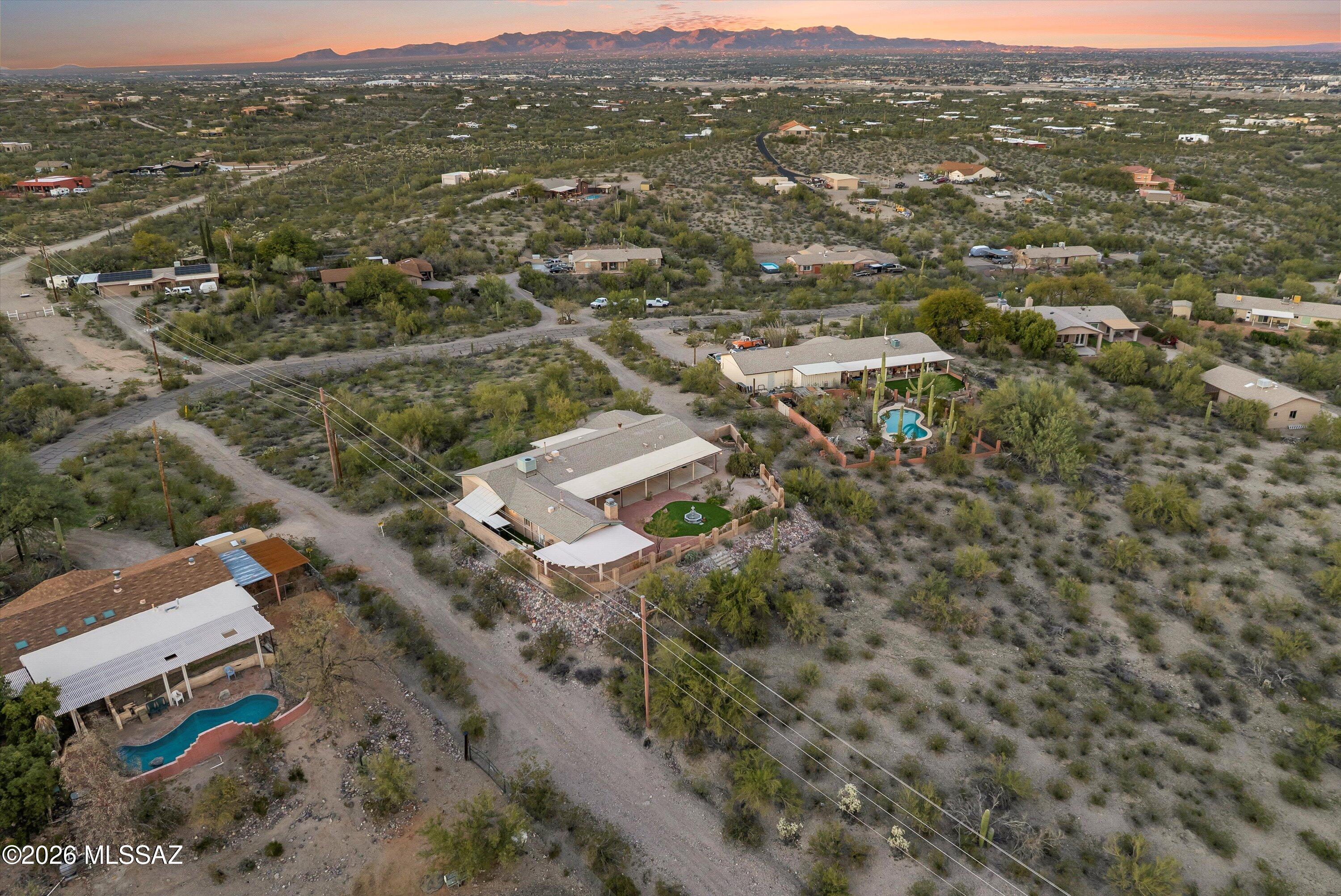 5341 W Avenida Comba