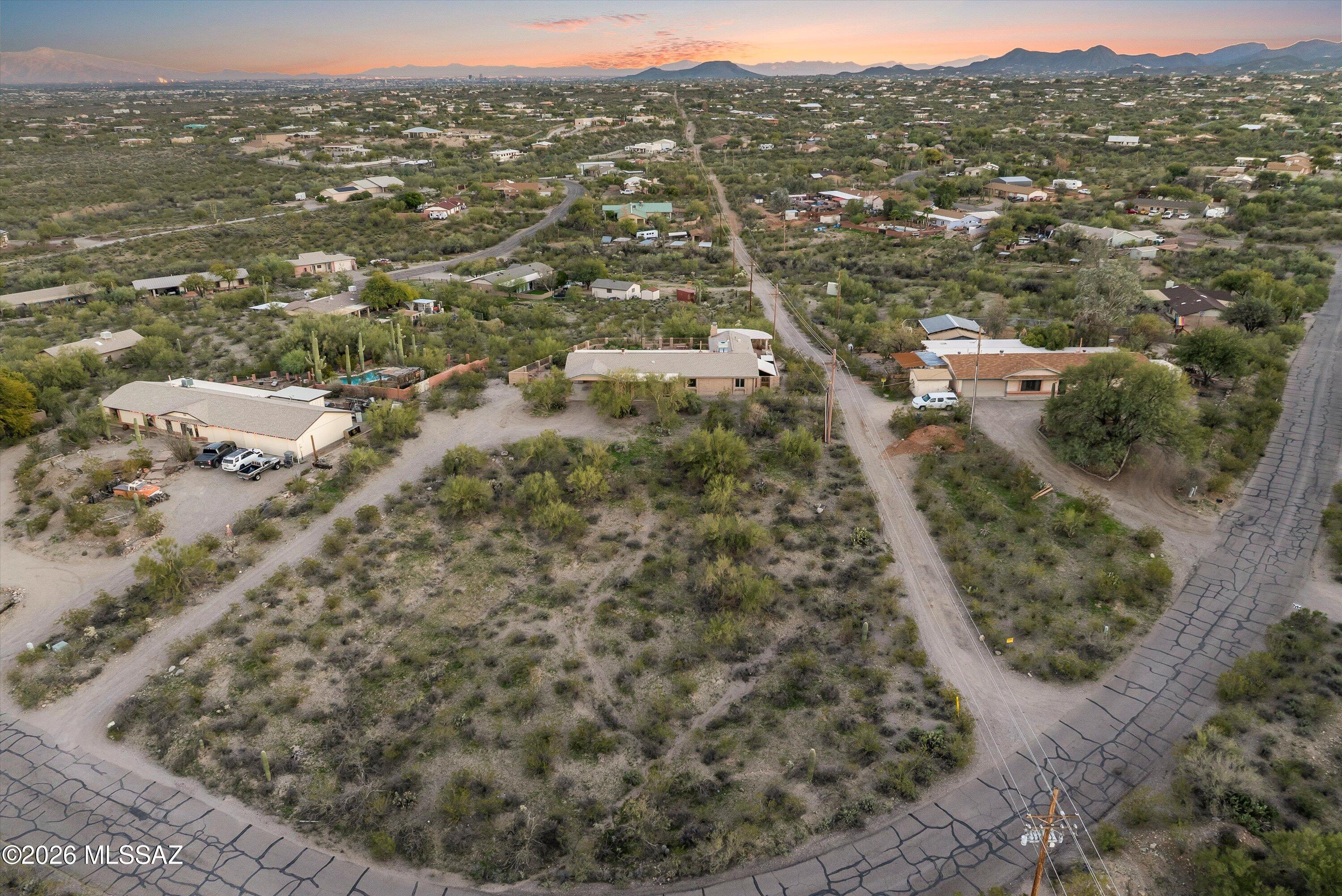 5341 W Avenida Comba