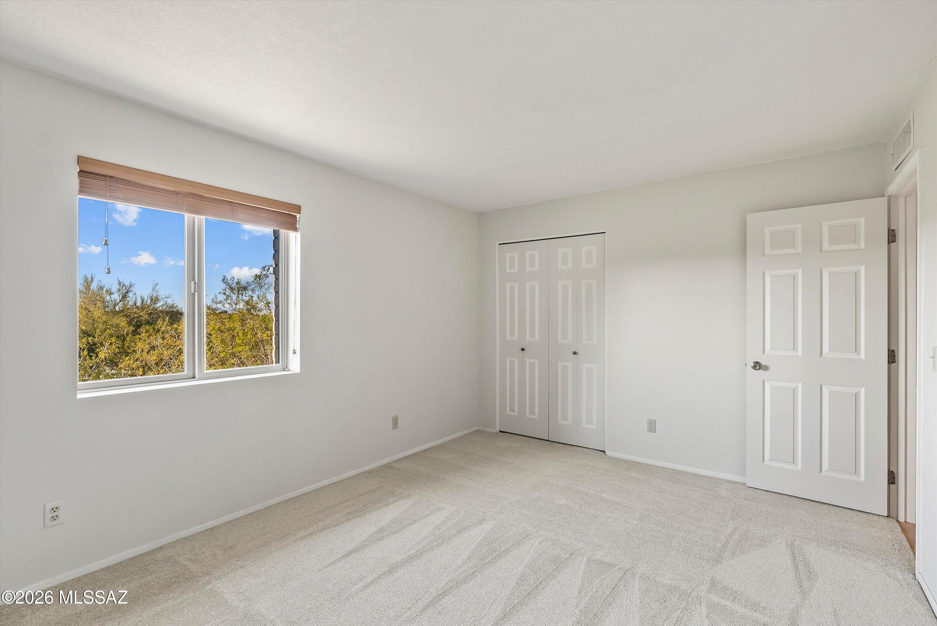 5341 W Avenida Comba