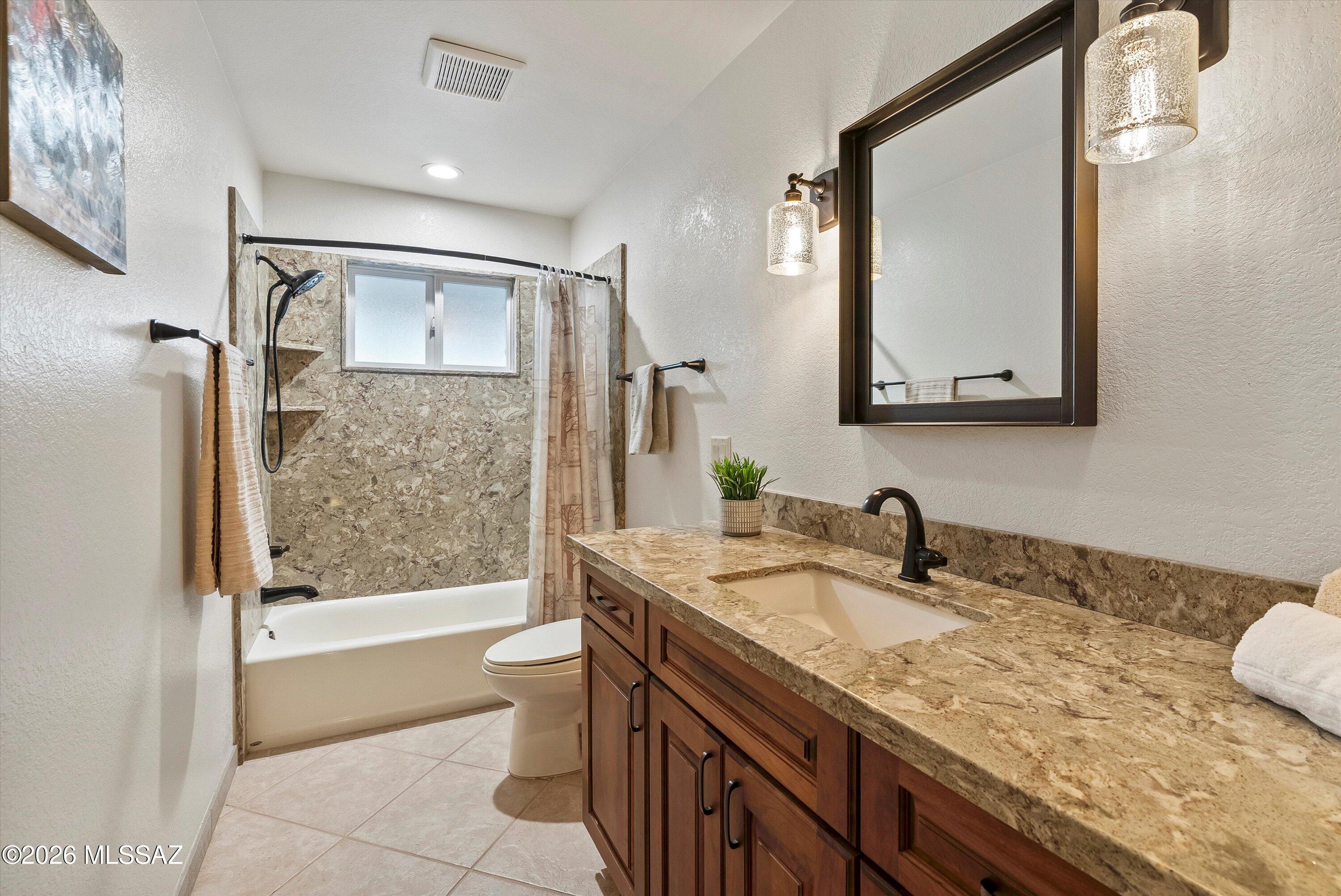 5341 W Avenida Comba