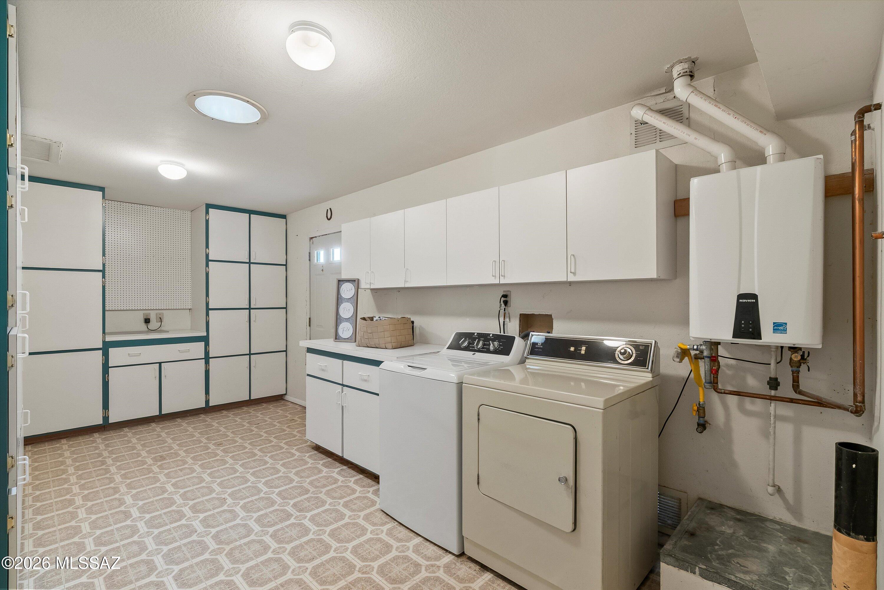 5341 W Avenida Comba