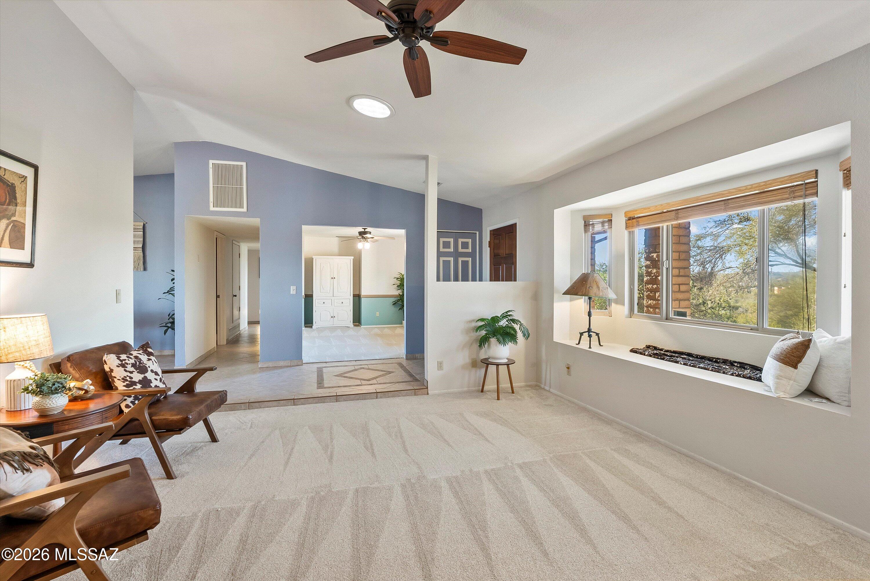 5341 W Avenida Comba