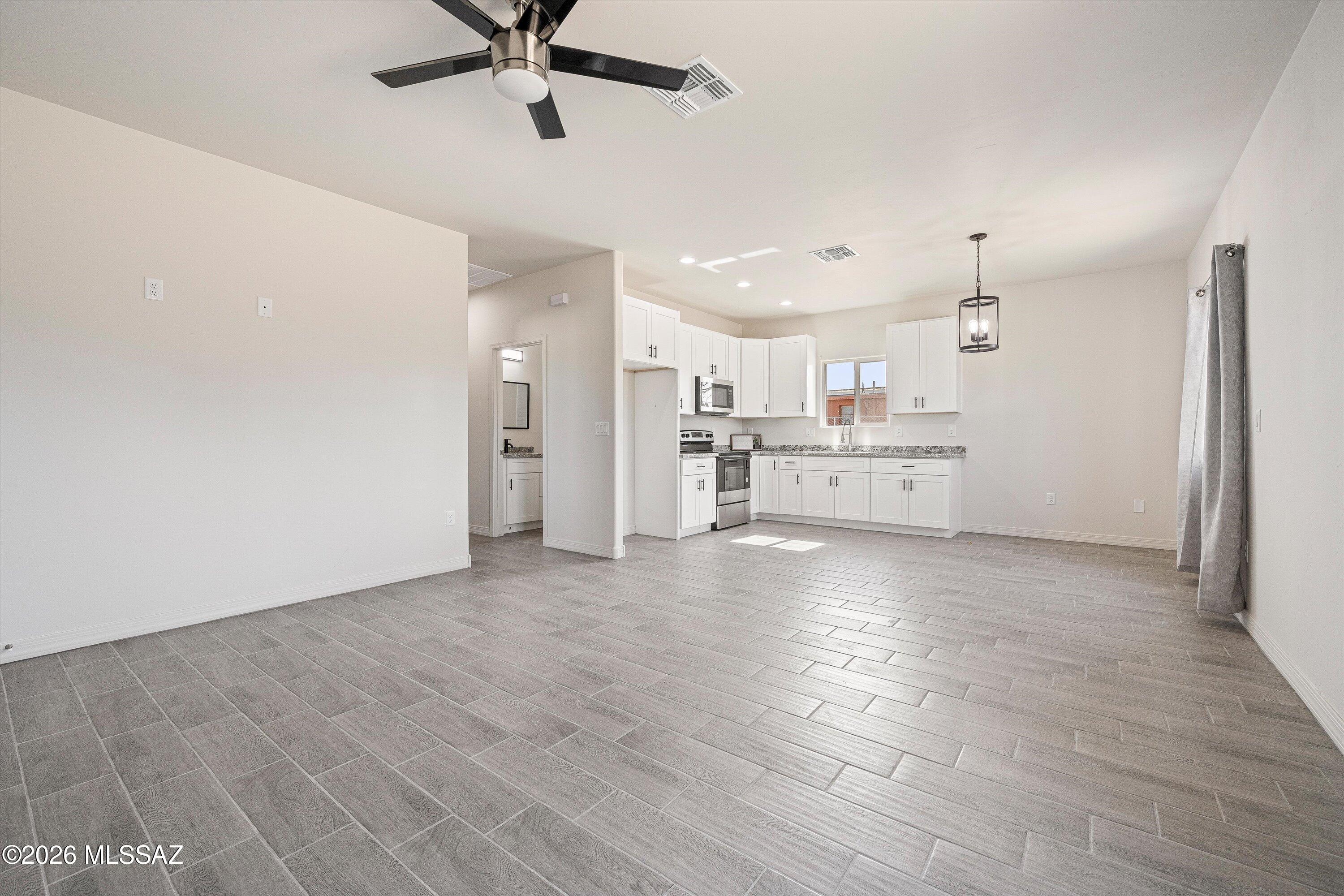 5405 S Masterson Avenue