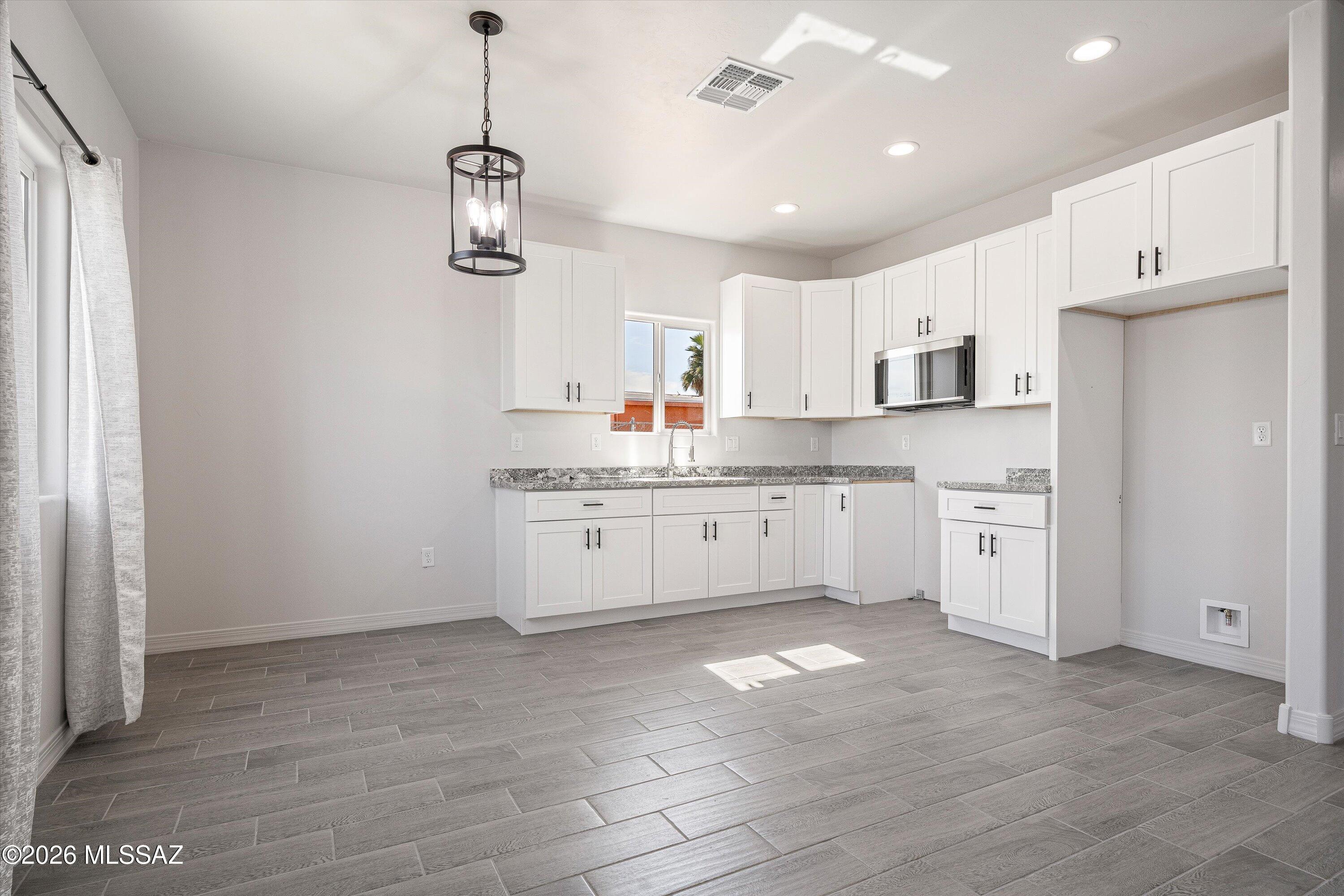 5405 S Masterson Avenue