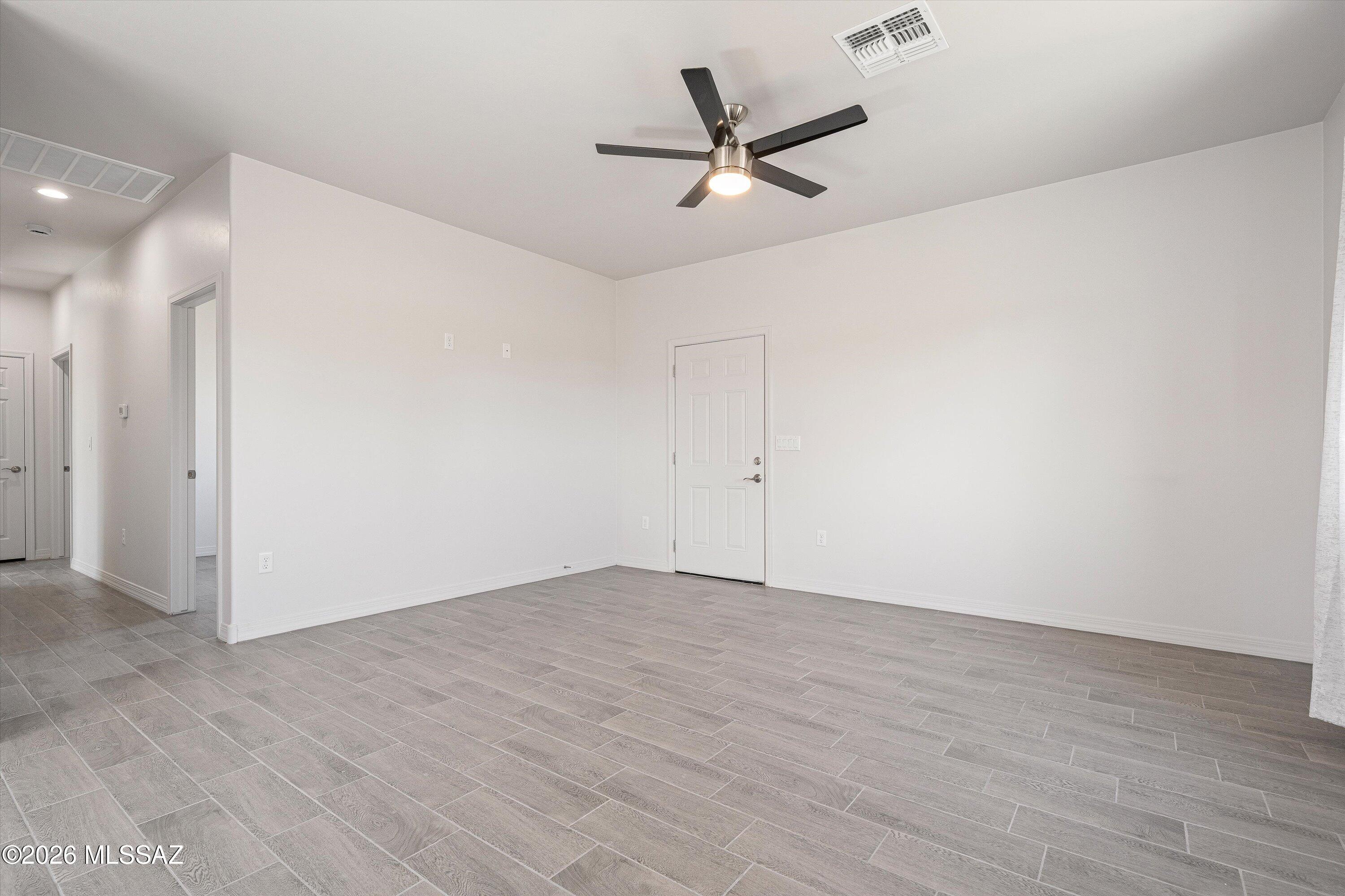 5405 S Masterson Avenue