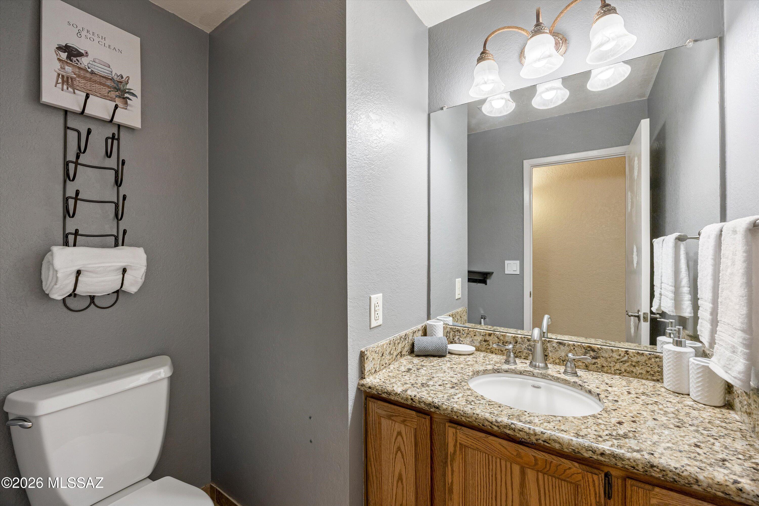 2565 W Brogan Street