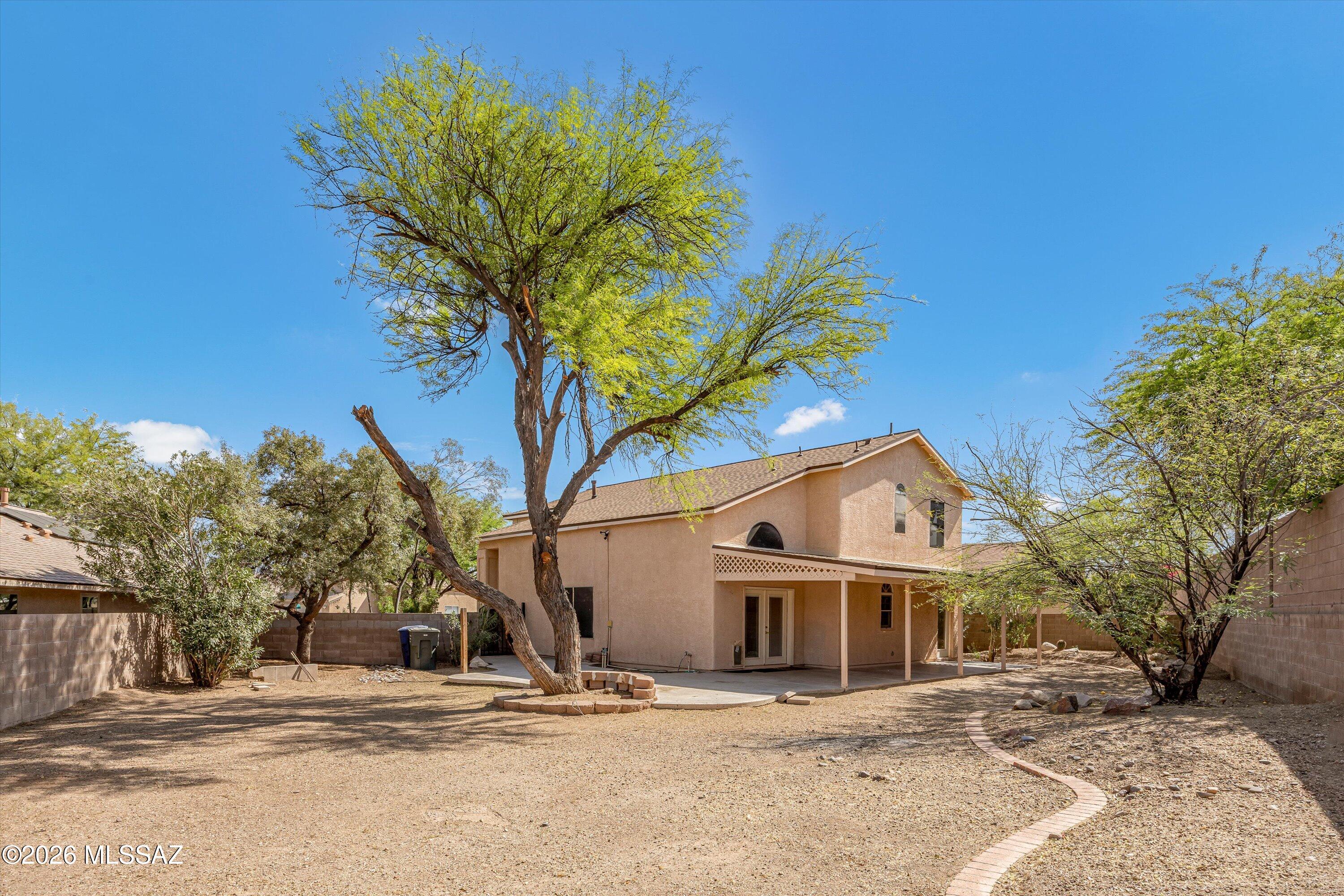 2565 W Brogan Street