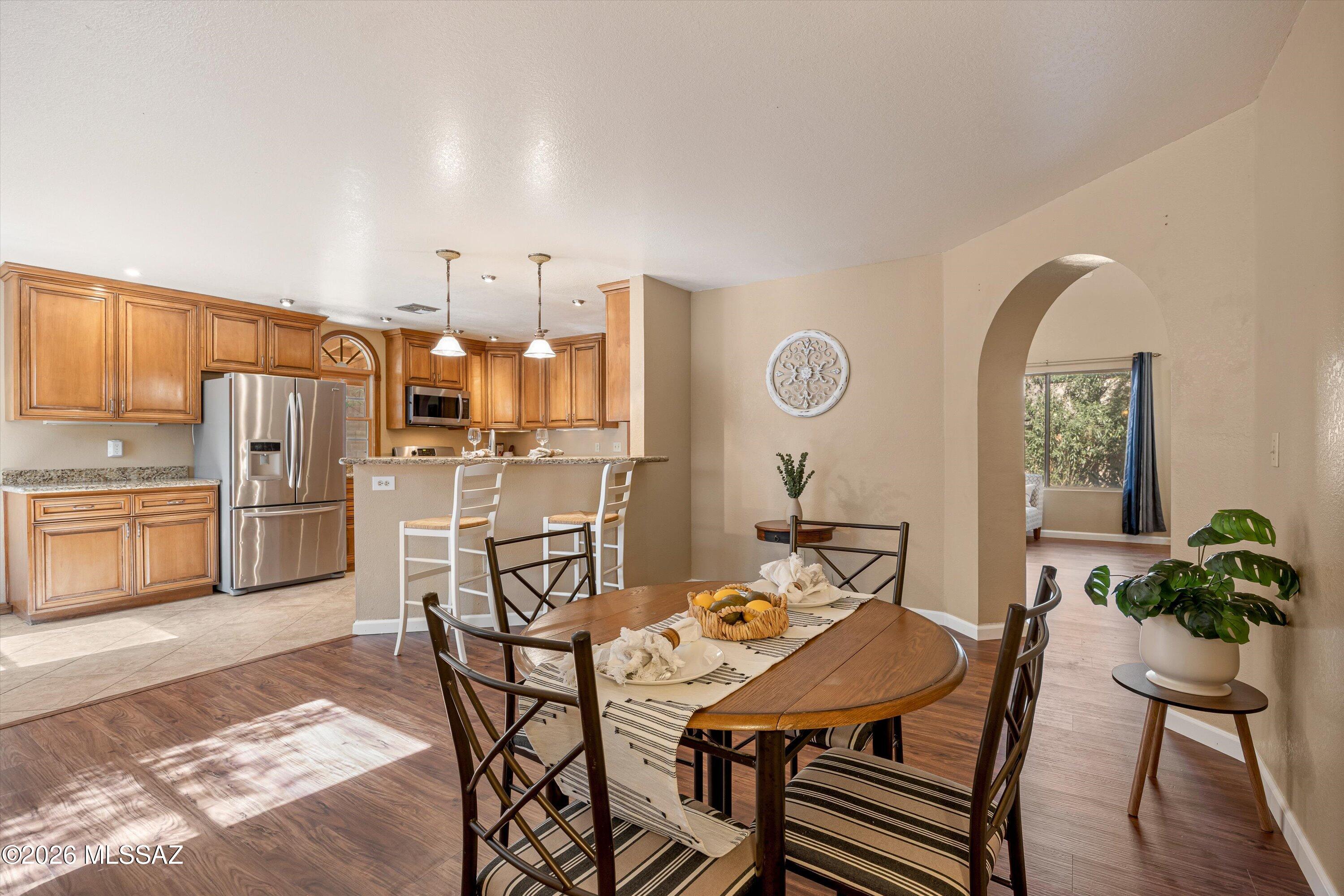 2565 W Brogan Street