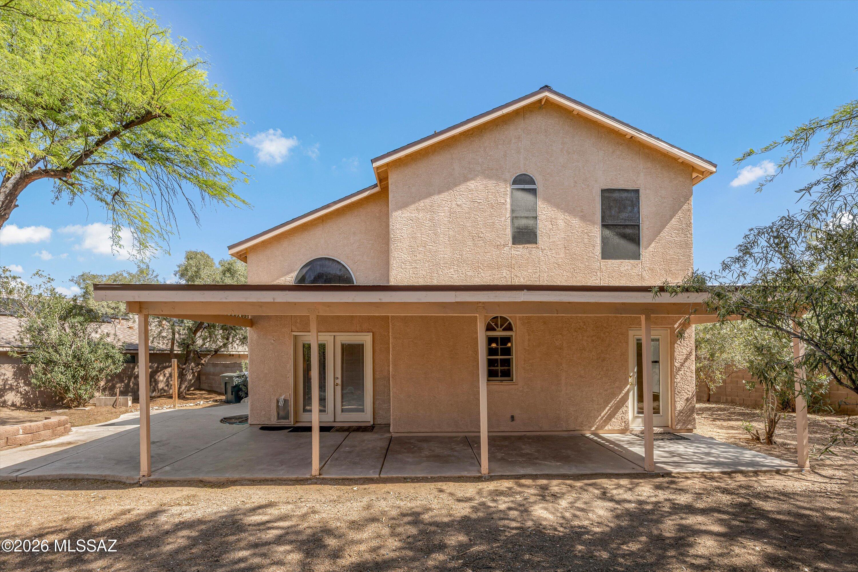 2565 W Brogan Street