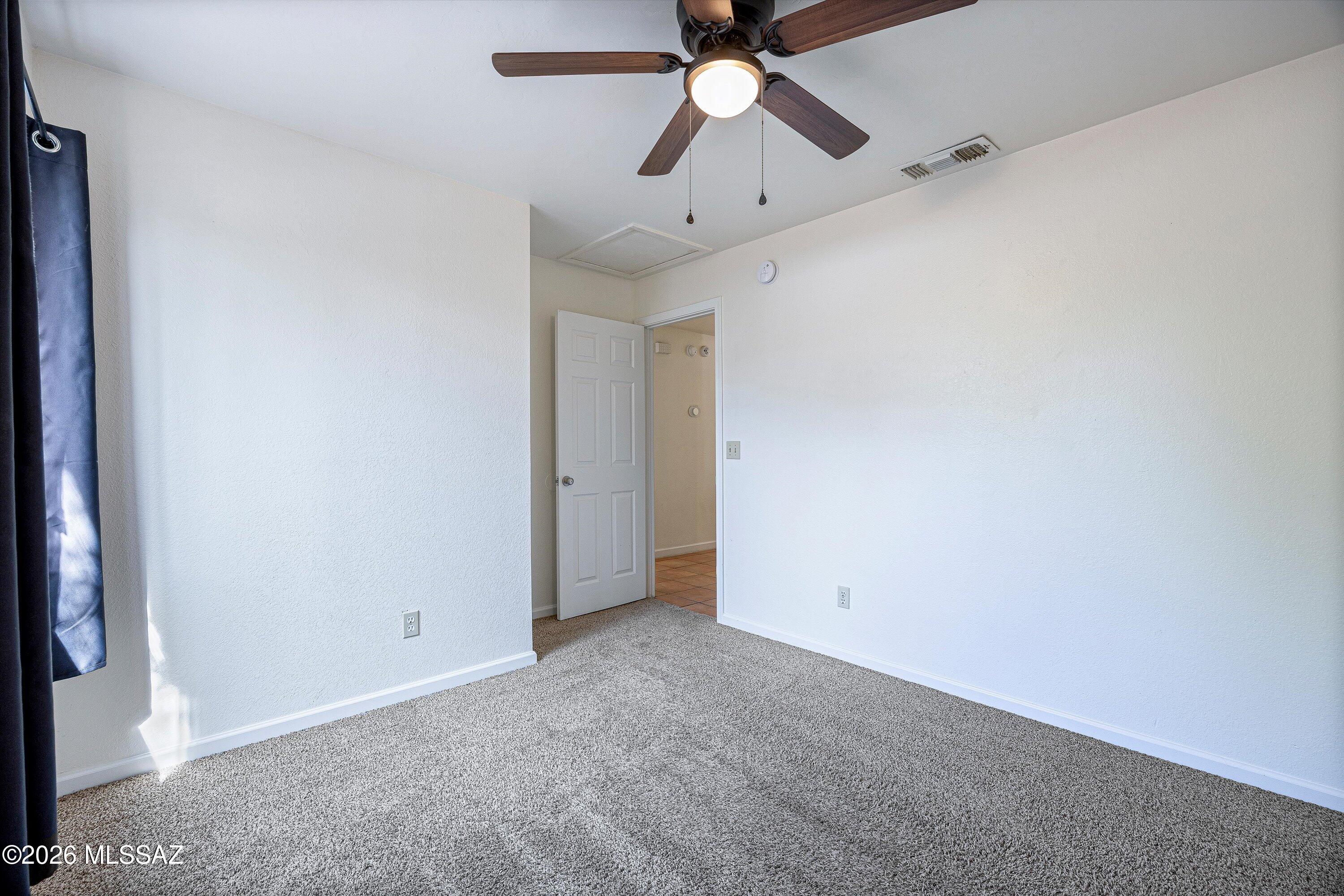 8721 N Chinaberry Way