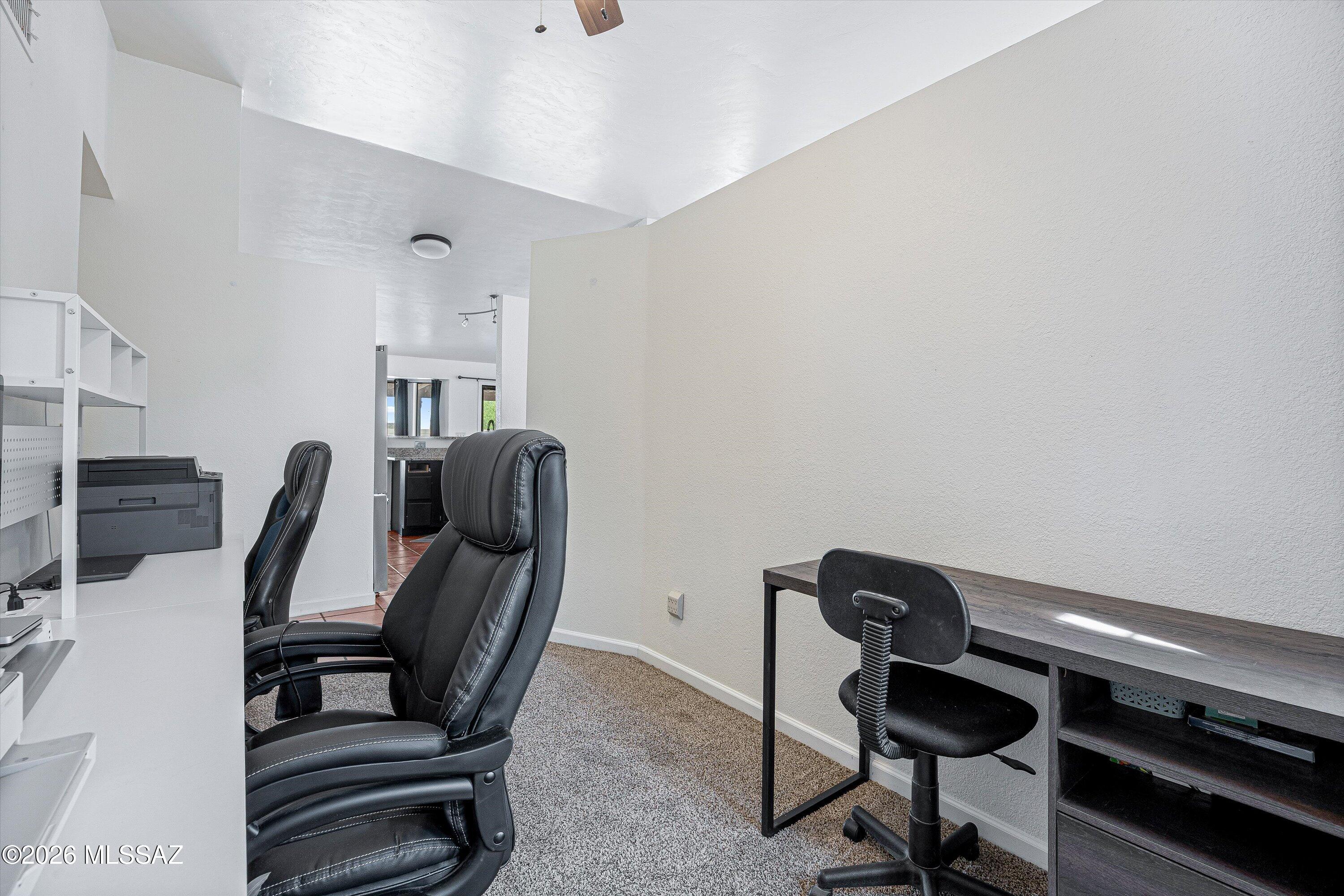 8721 N Chinaberry Way