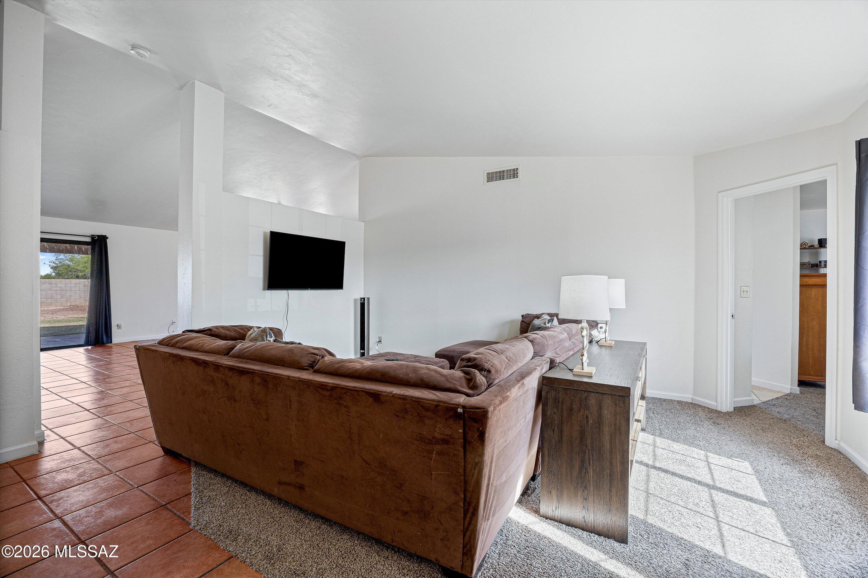 8721 N Chinaberry Way