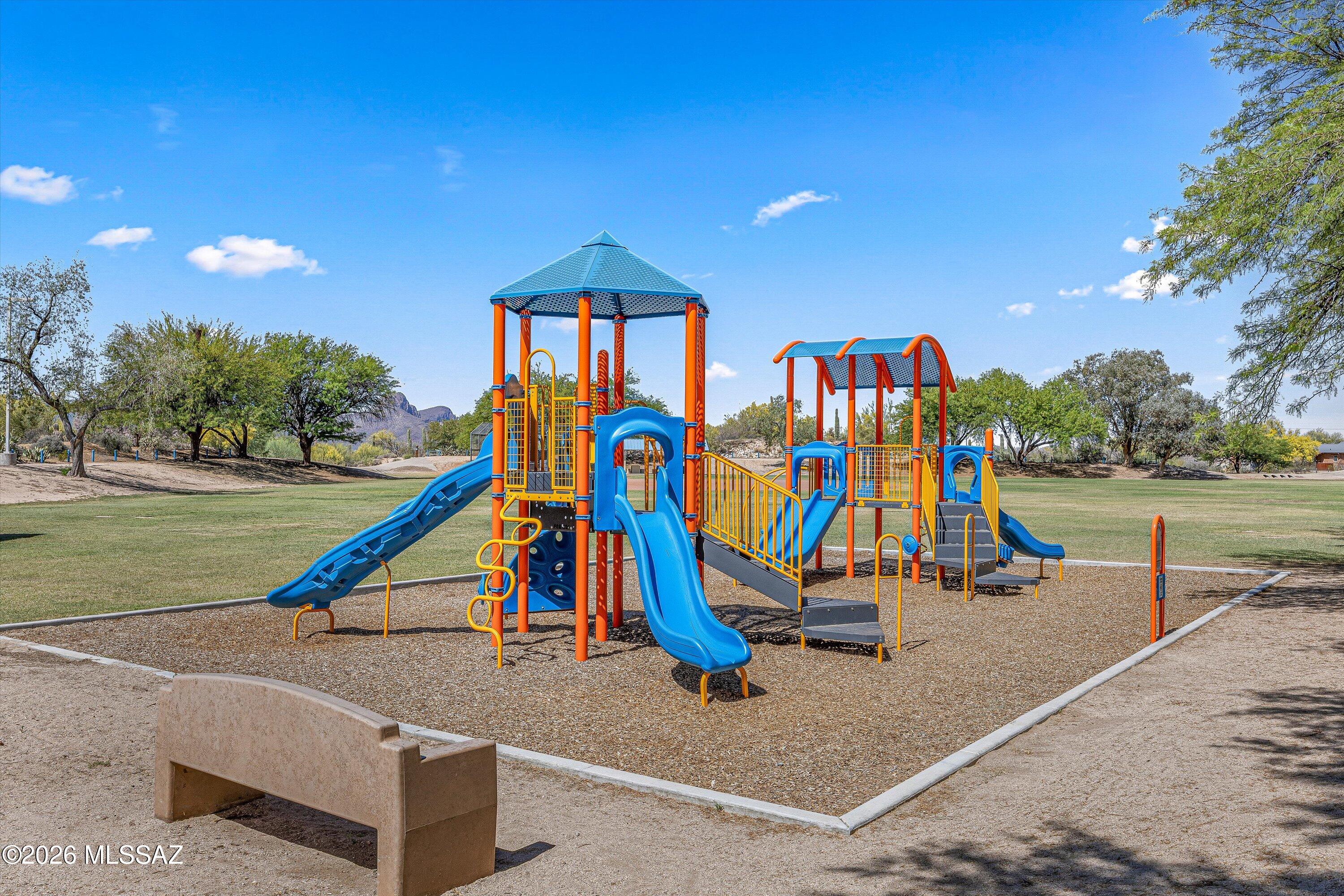 8721 N Chinaberry Way