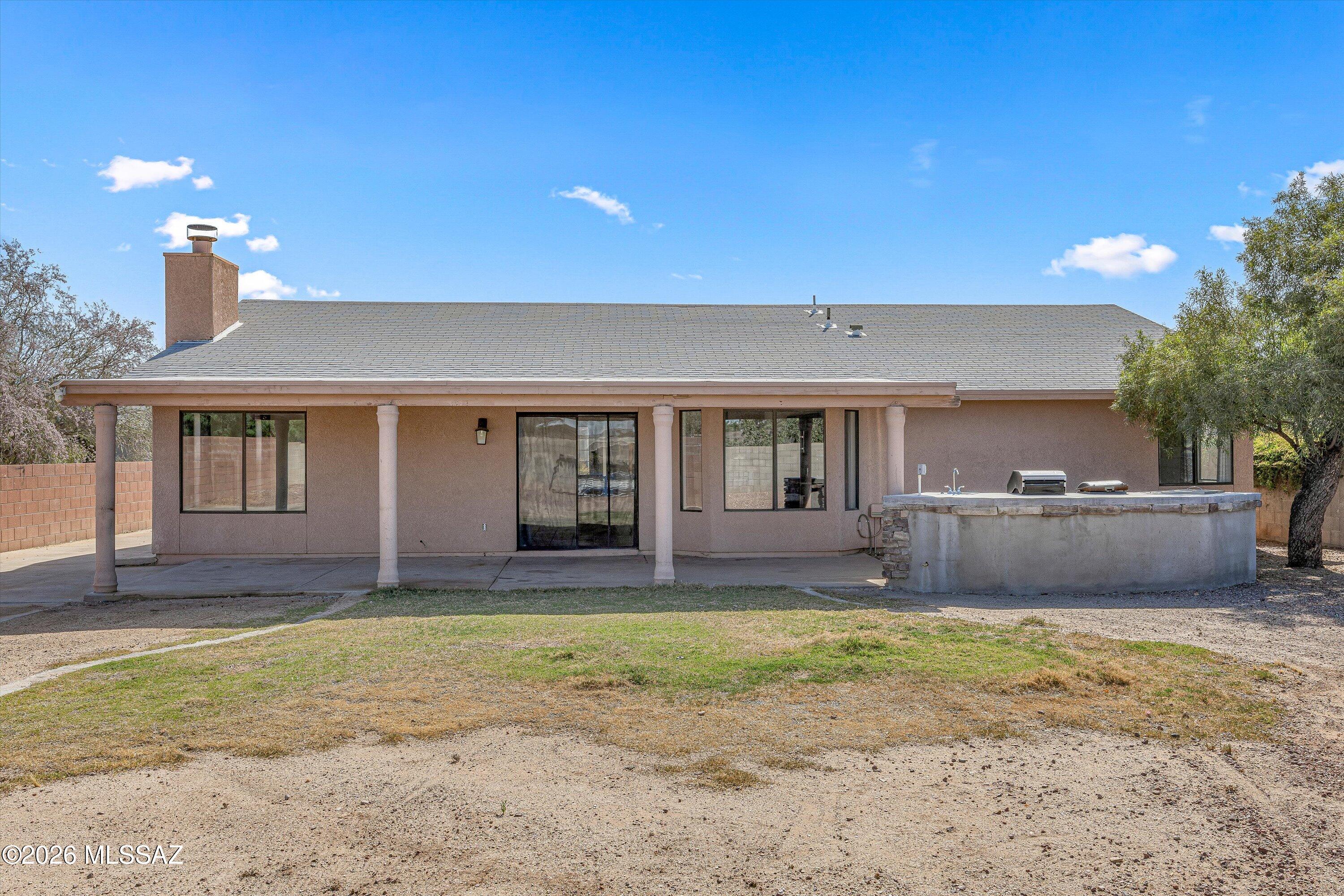 8721 N Chinaberry Way