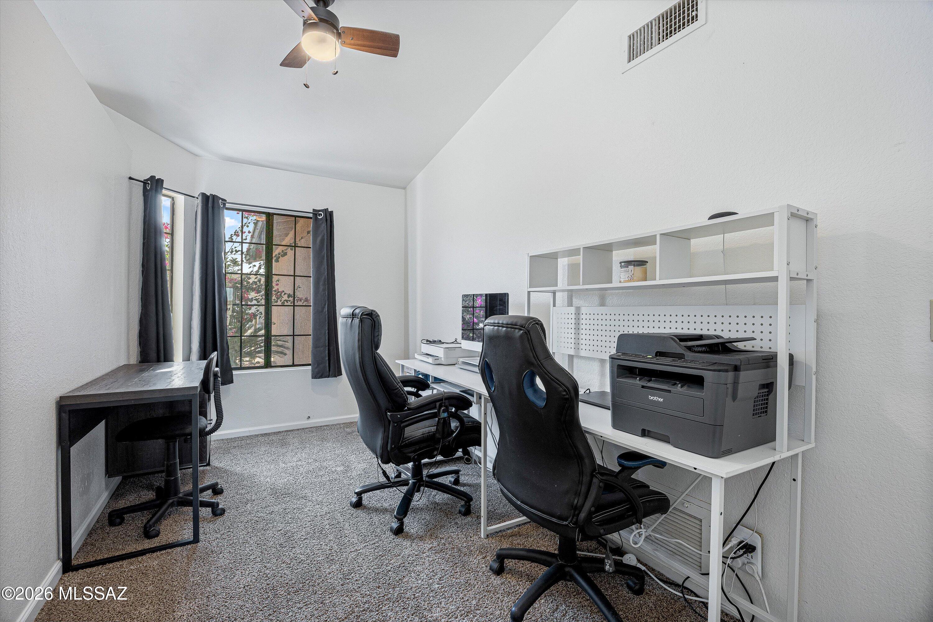 8721 N Chinaberry Way