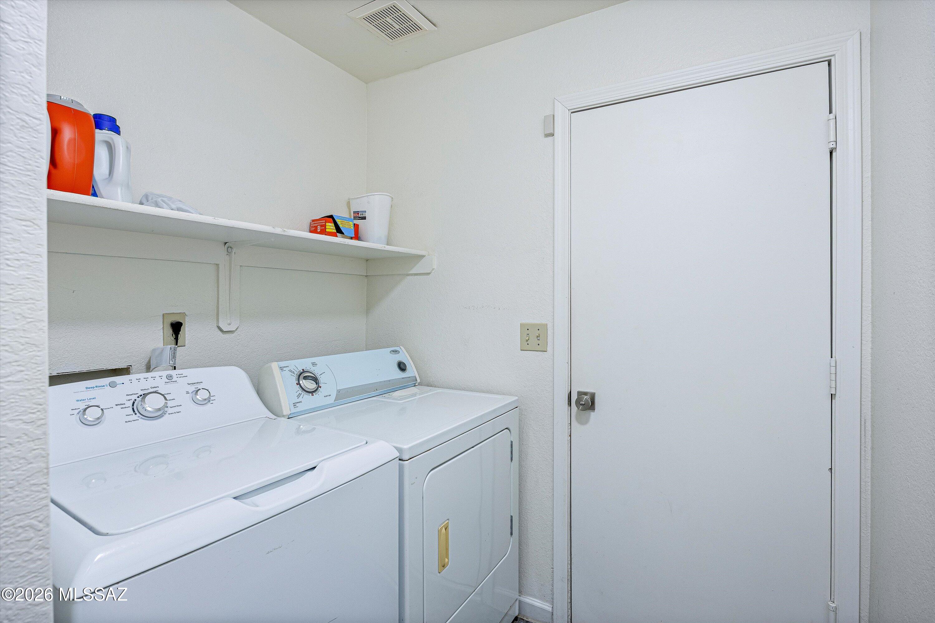 8721 N Chinaberry Way