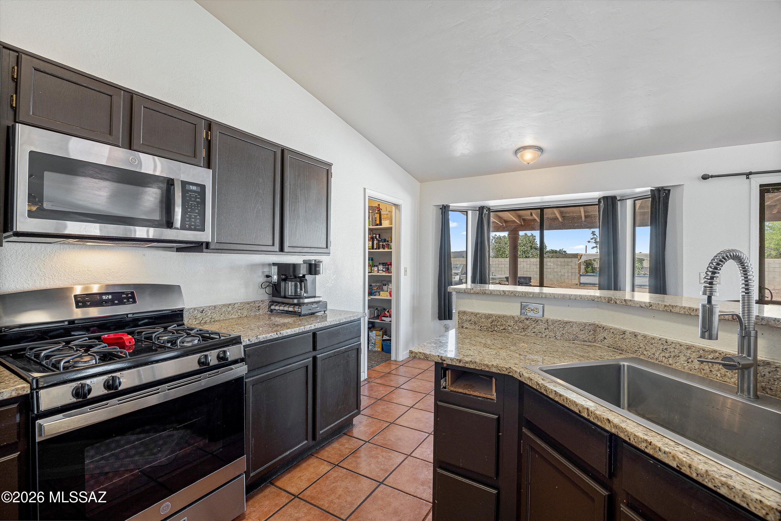 8721 N Chinaberry Way