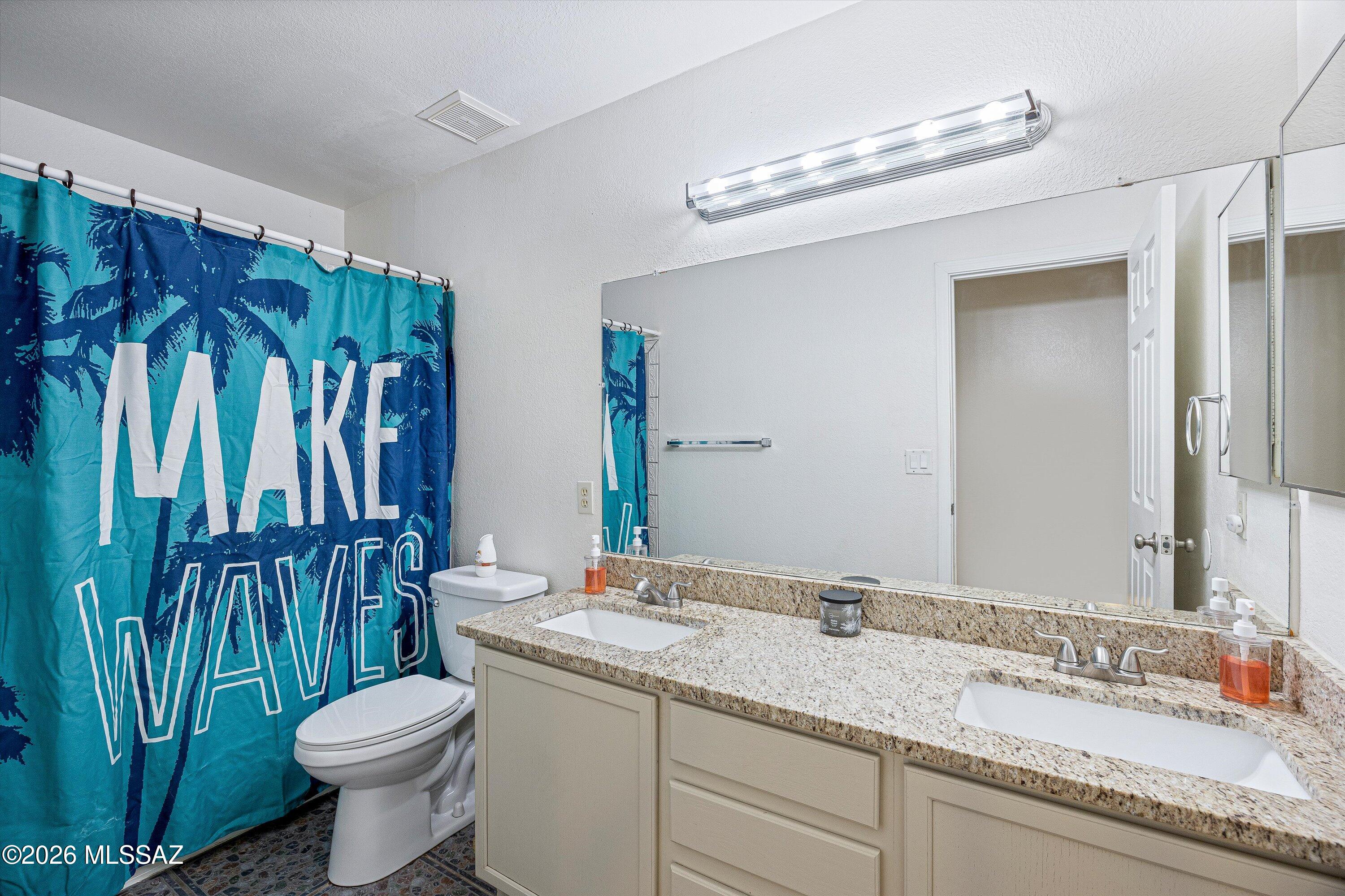 8721 N Chinaberry Way