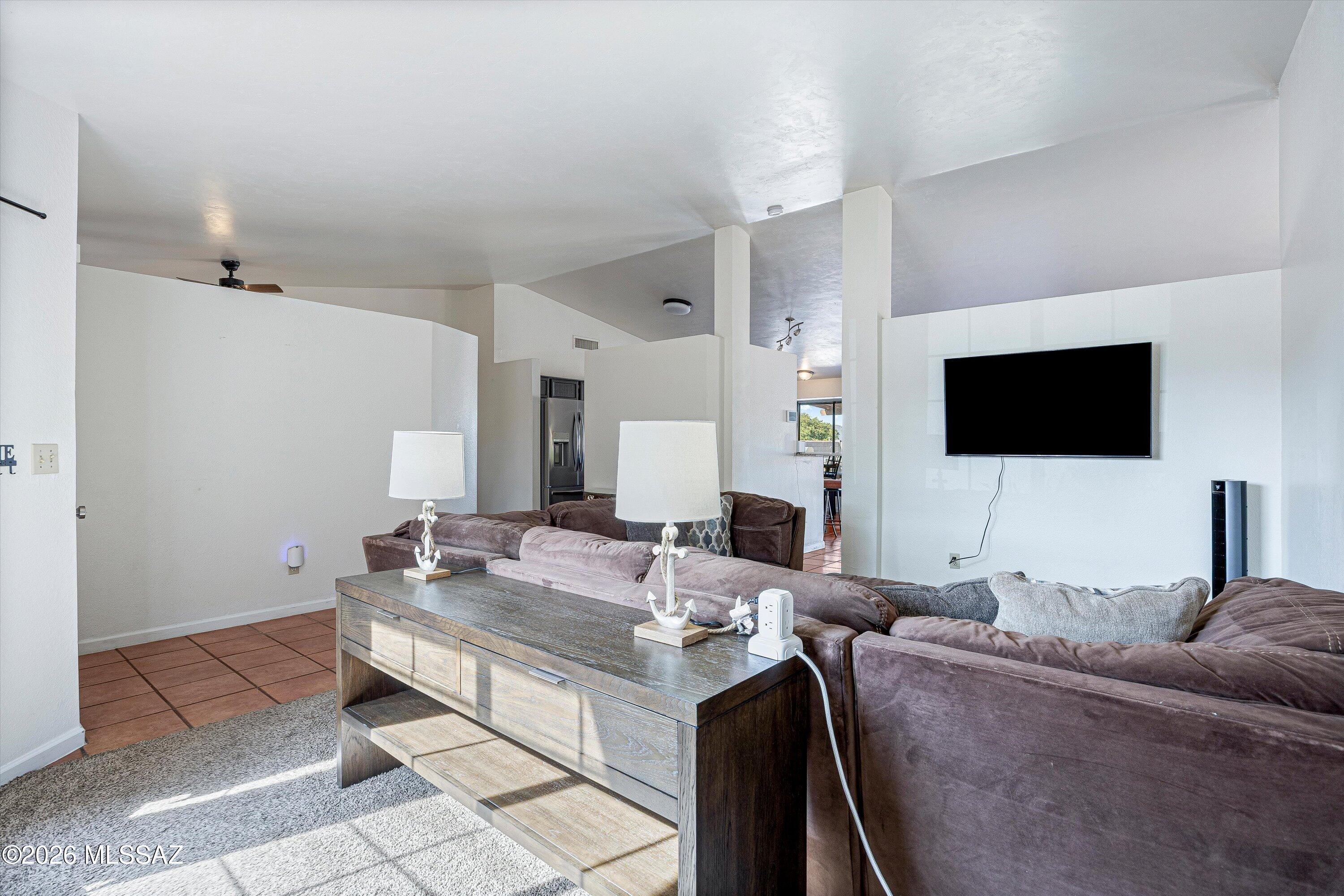 8721 N Chinaberry Way