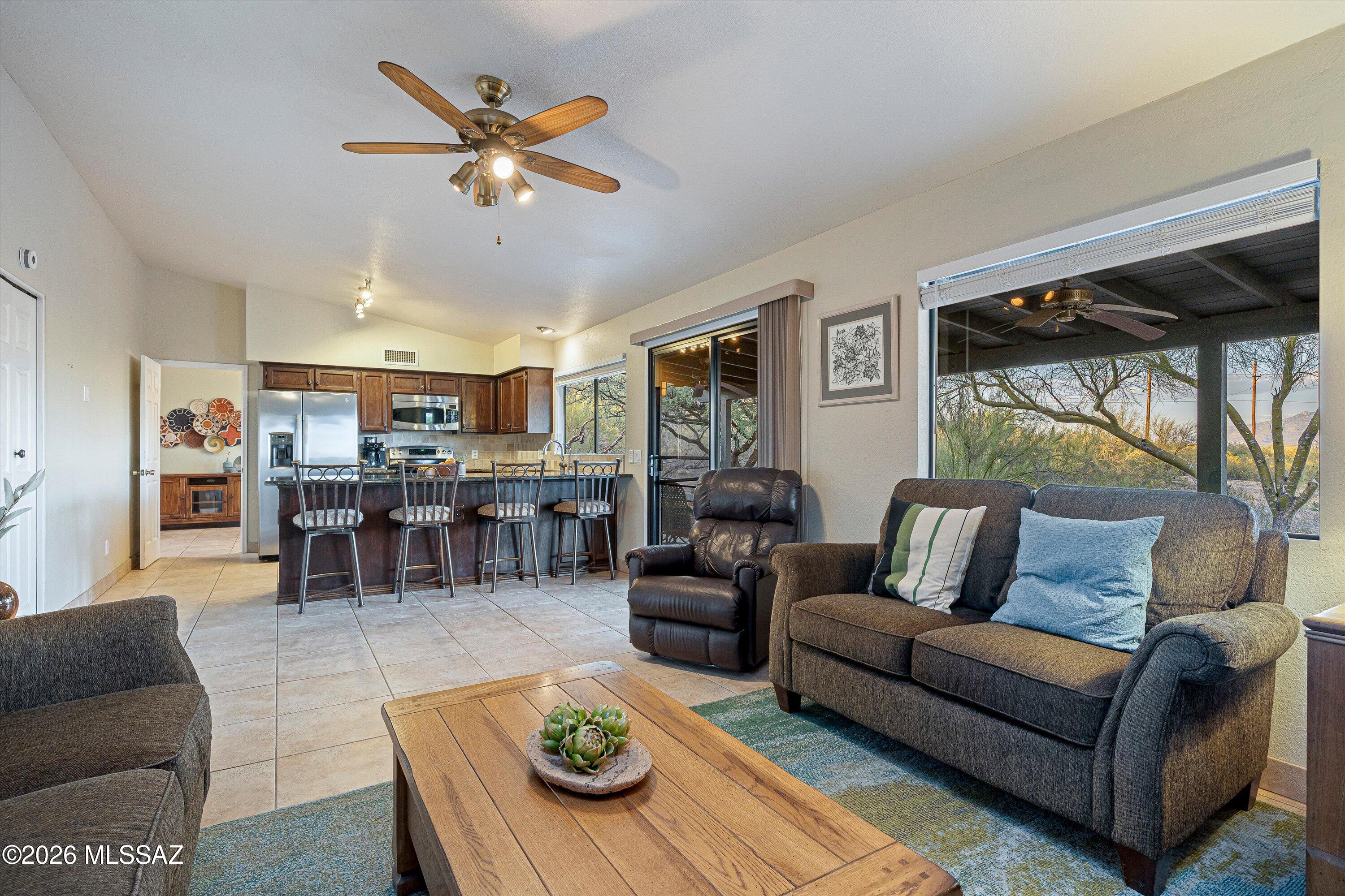5230 N Avenida Largo
