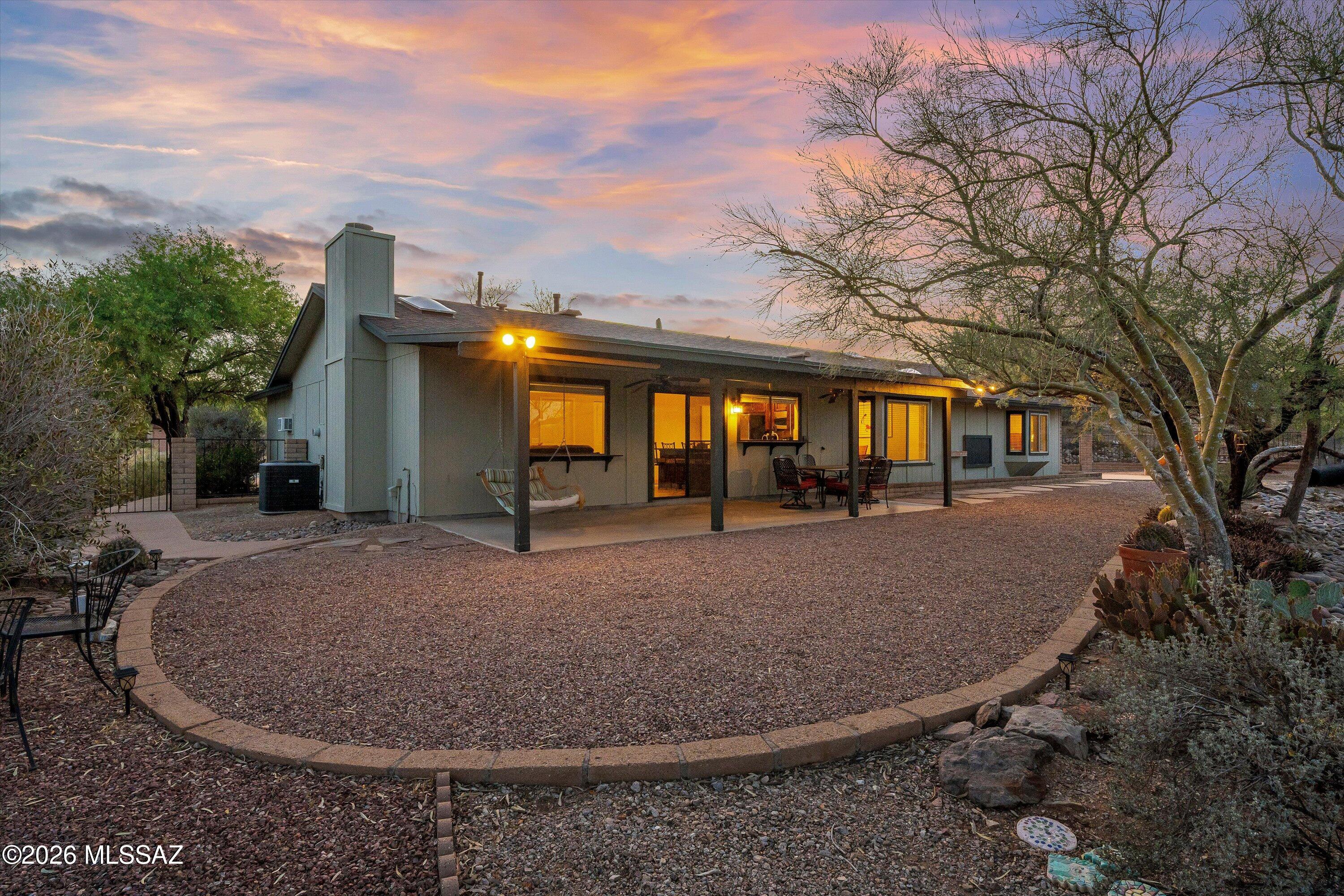 5230 N Avenida Largo