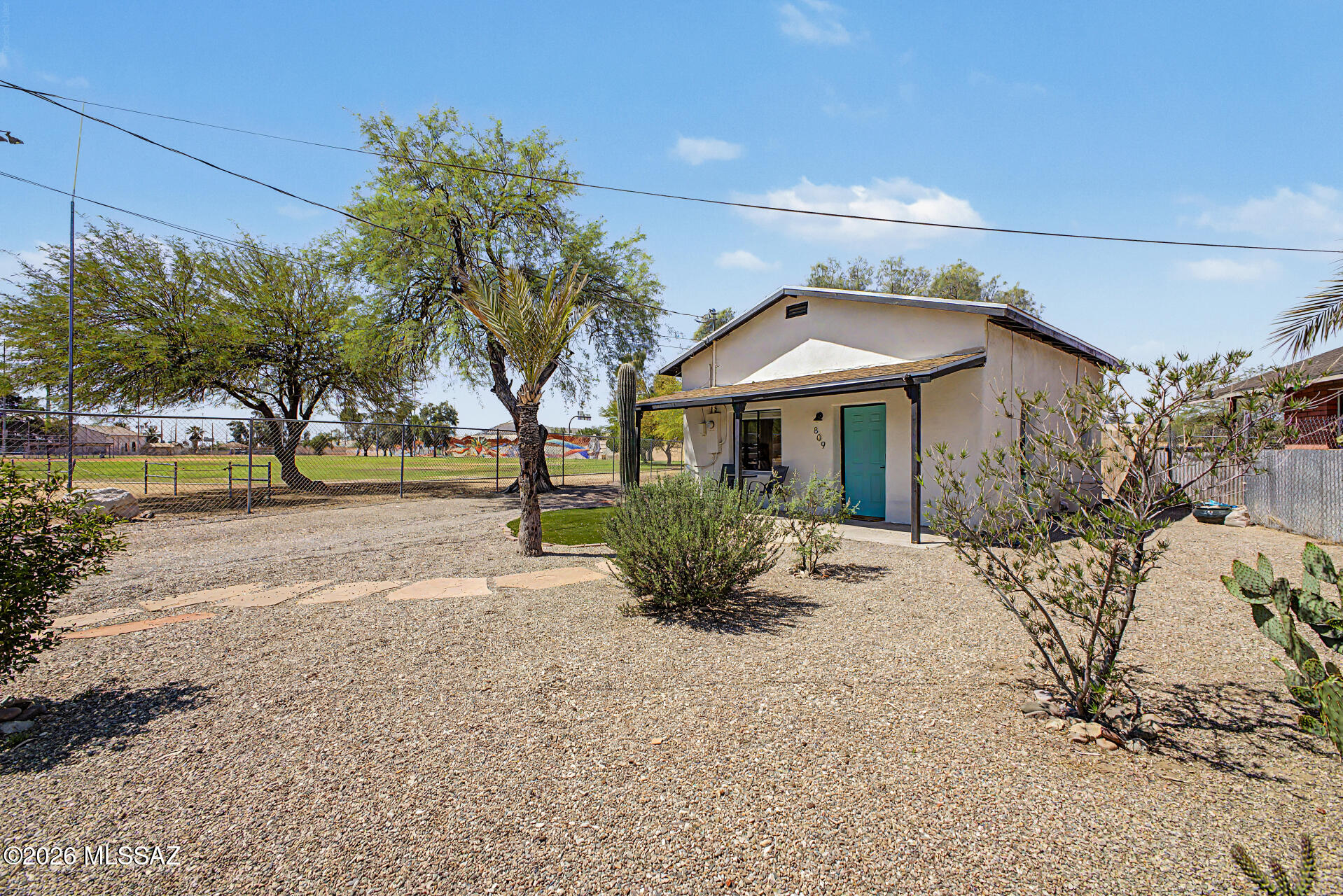 809 N Contzen Avenue