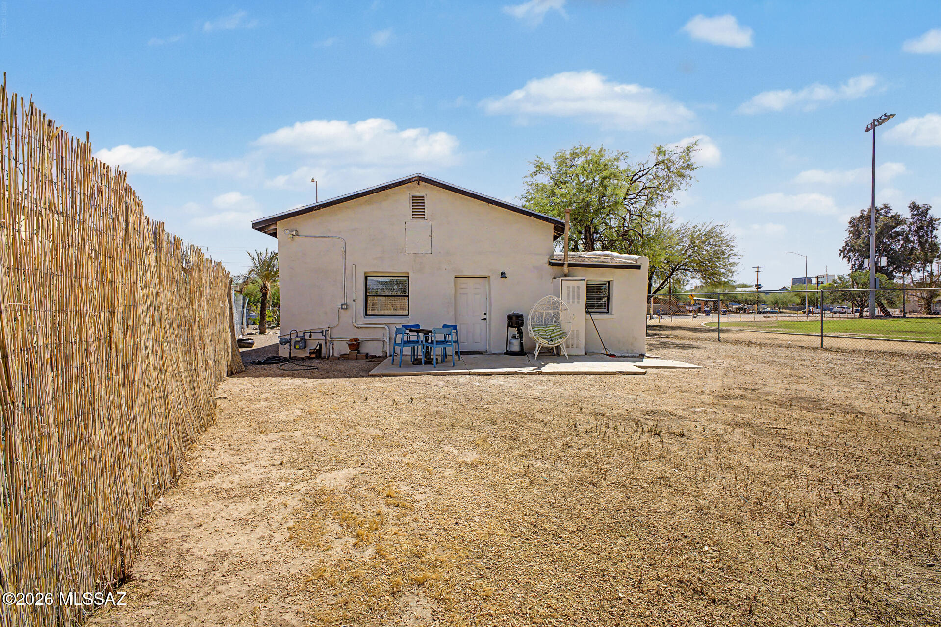 809 N Contzen Avenue
