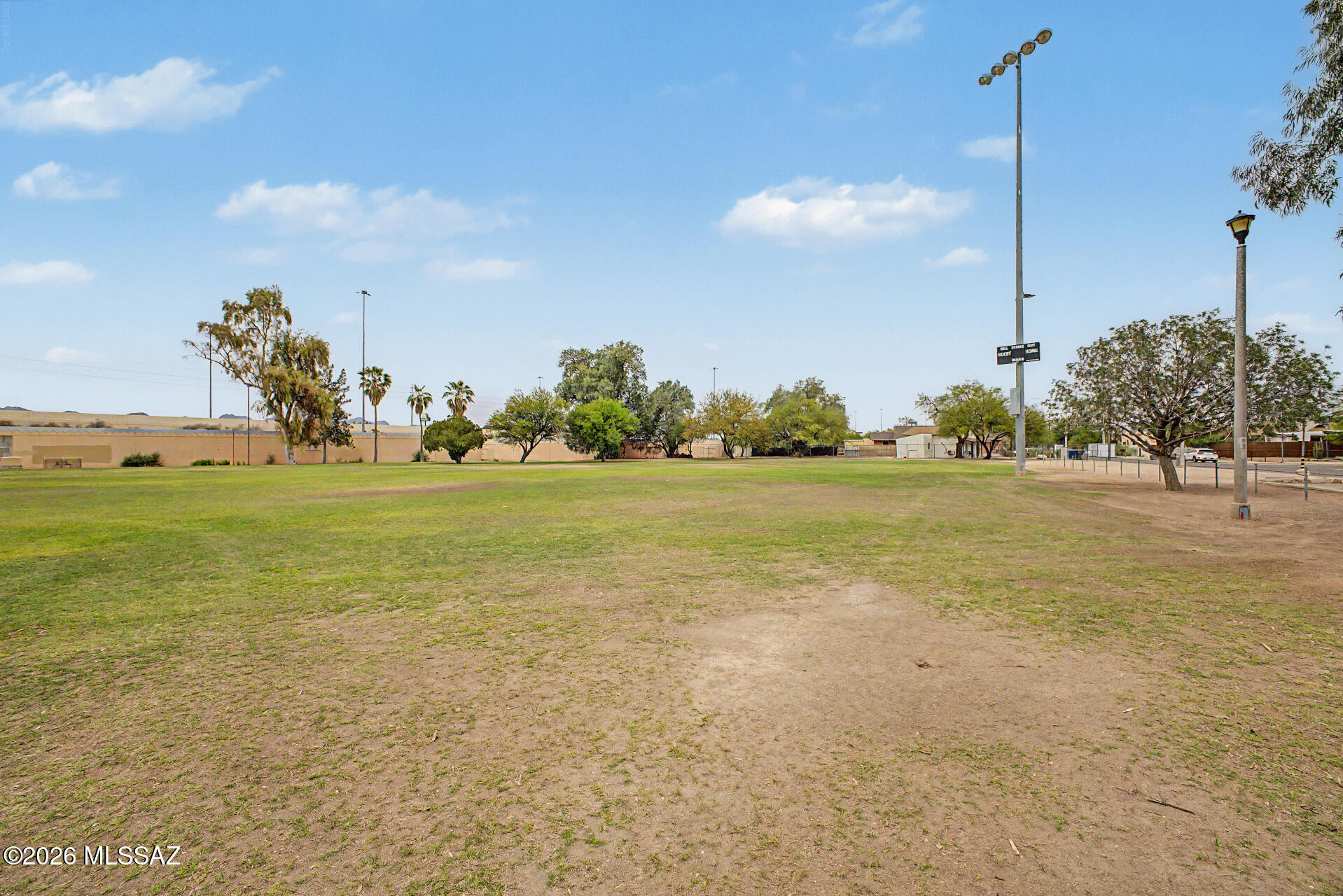 809 N Contzen Avenue