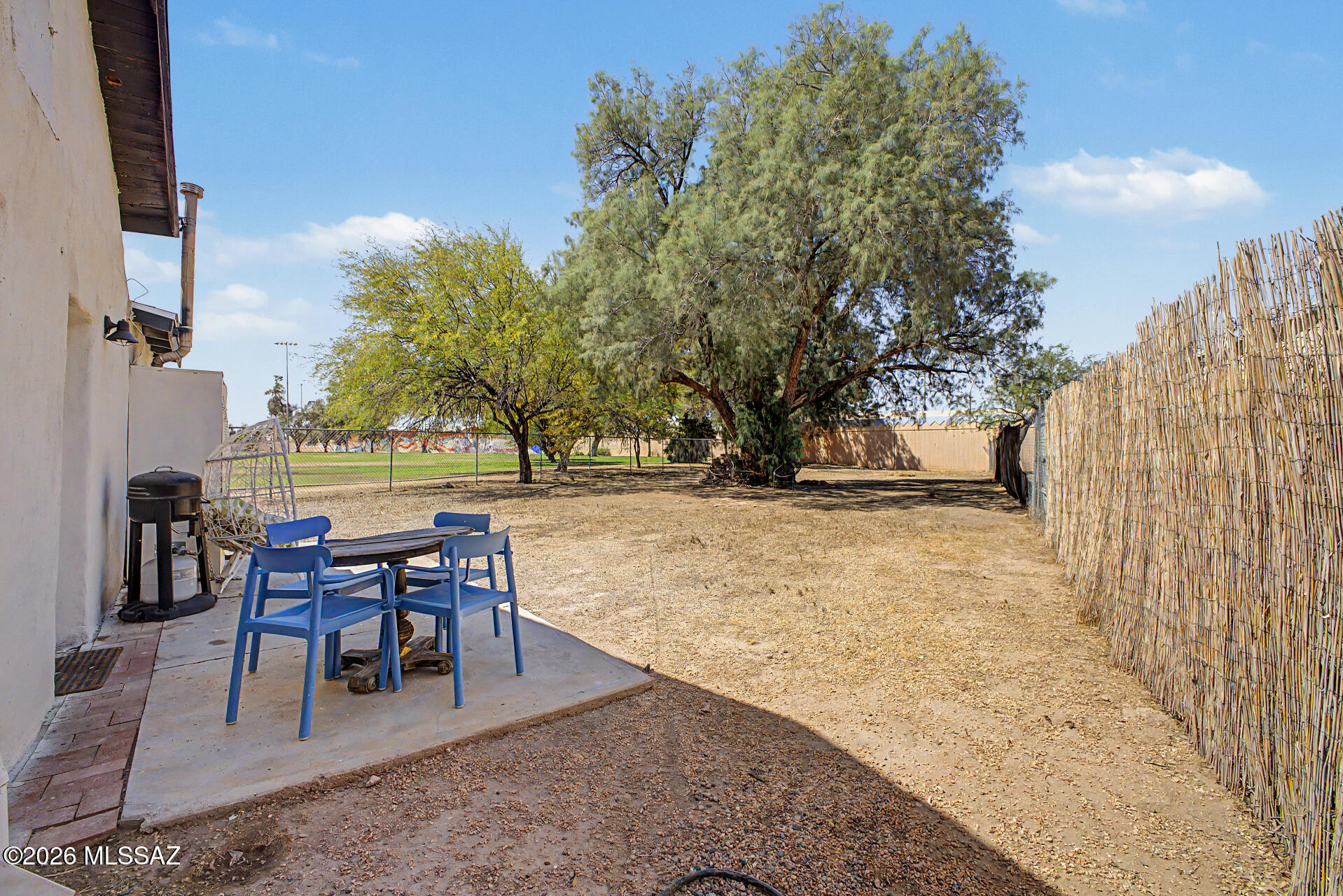 809 N Contzen Avenue