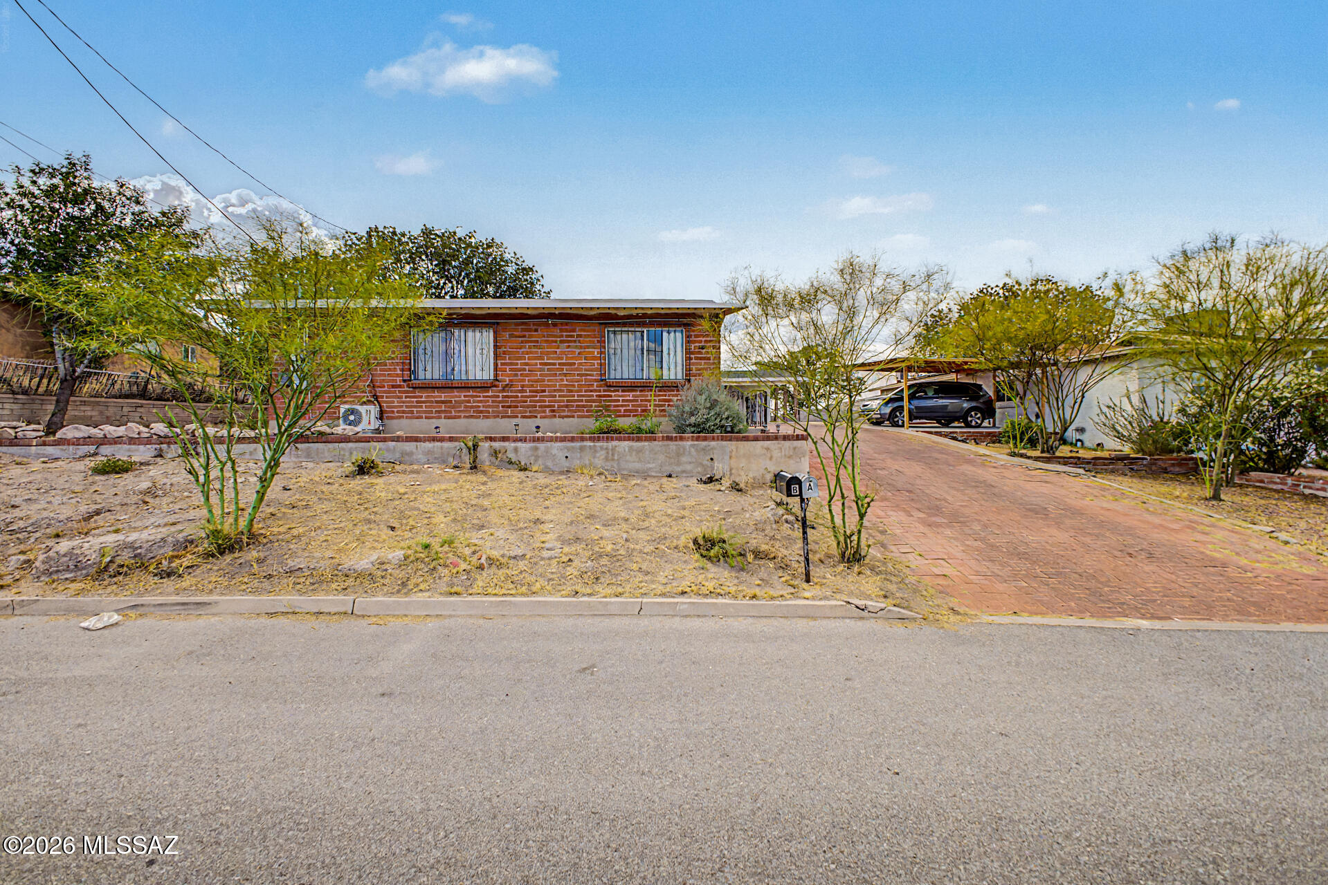 451 N Macnab Drive N A&B