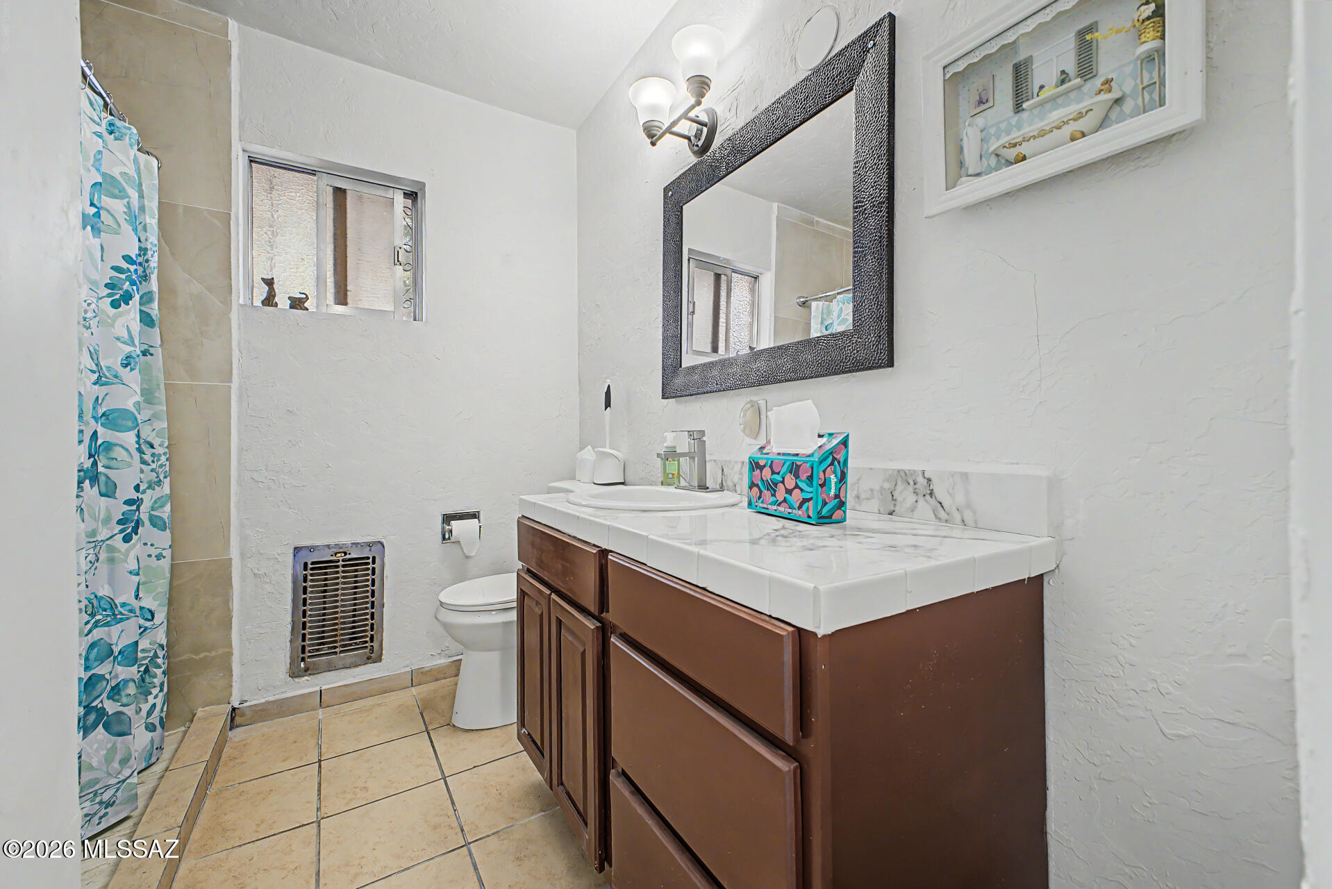 451 N Macnab Drive N A&B