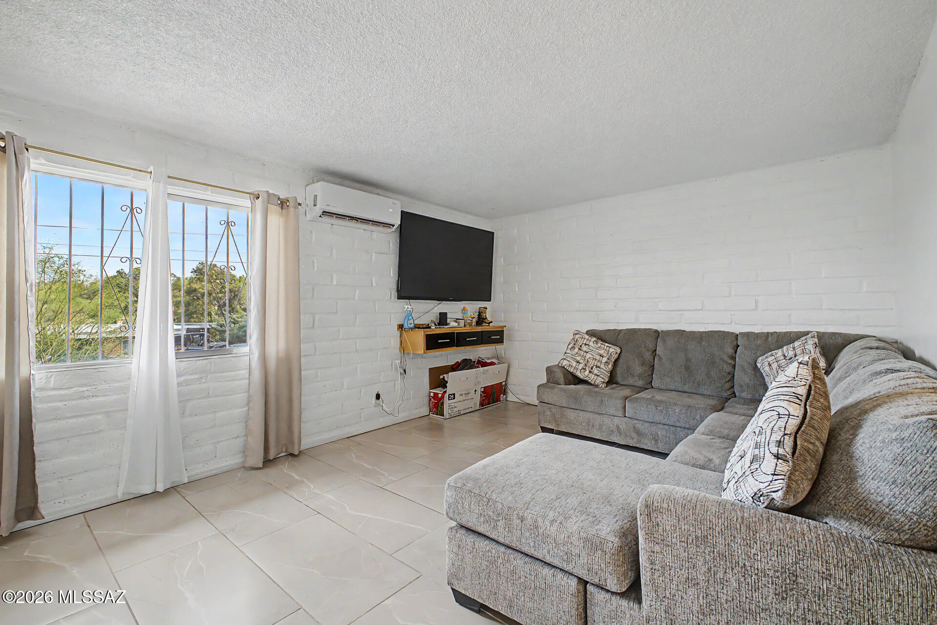 451 N Macnab Drive N A&B