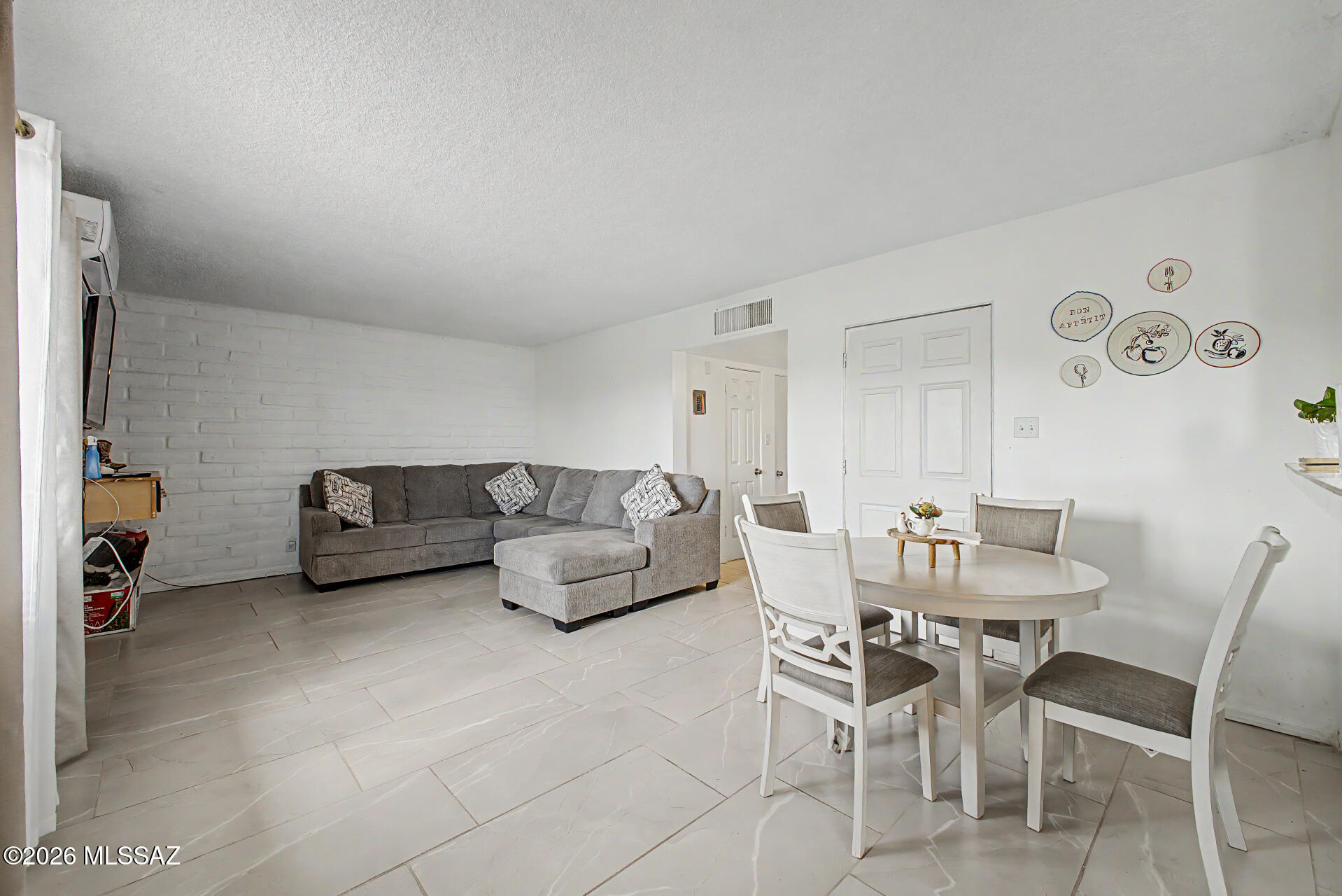 451 N Macnab Drive N A&B