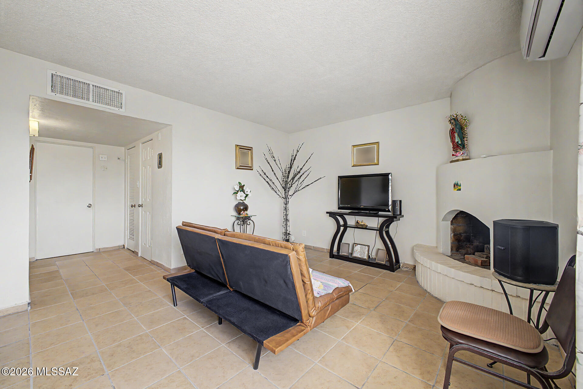 451 N Macnab Drive N A&B