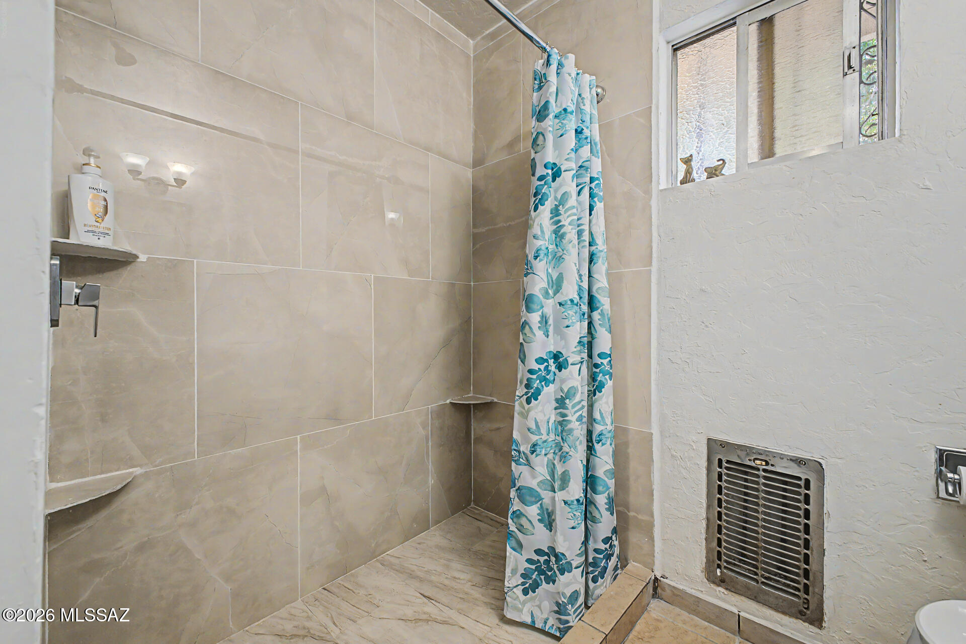 451 N Macnab Drive N A&B