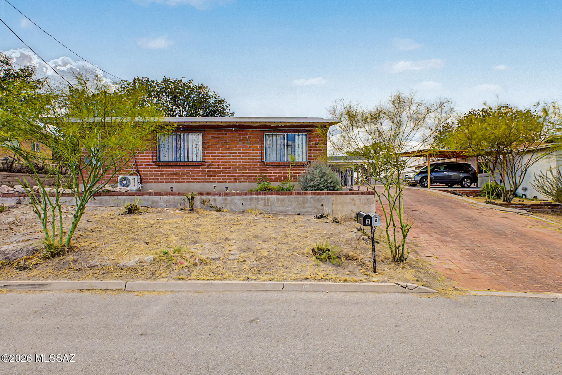 451 N Macnab Drive N A&B