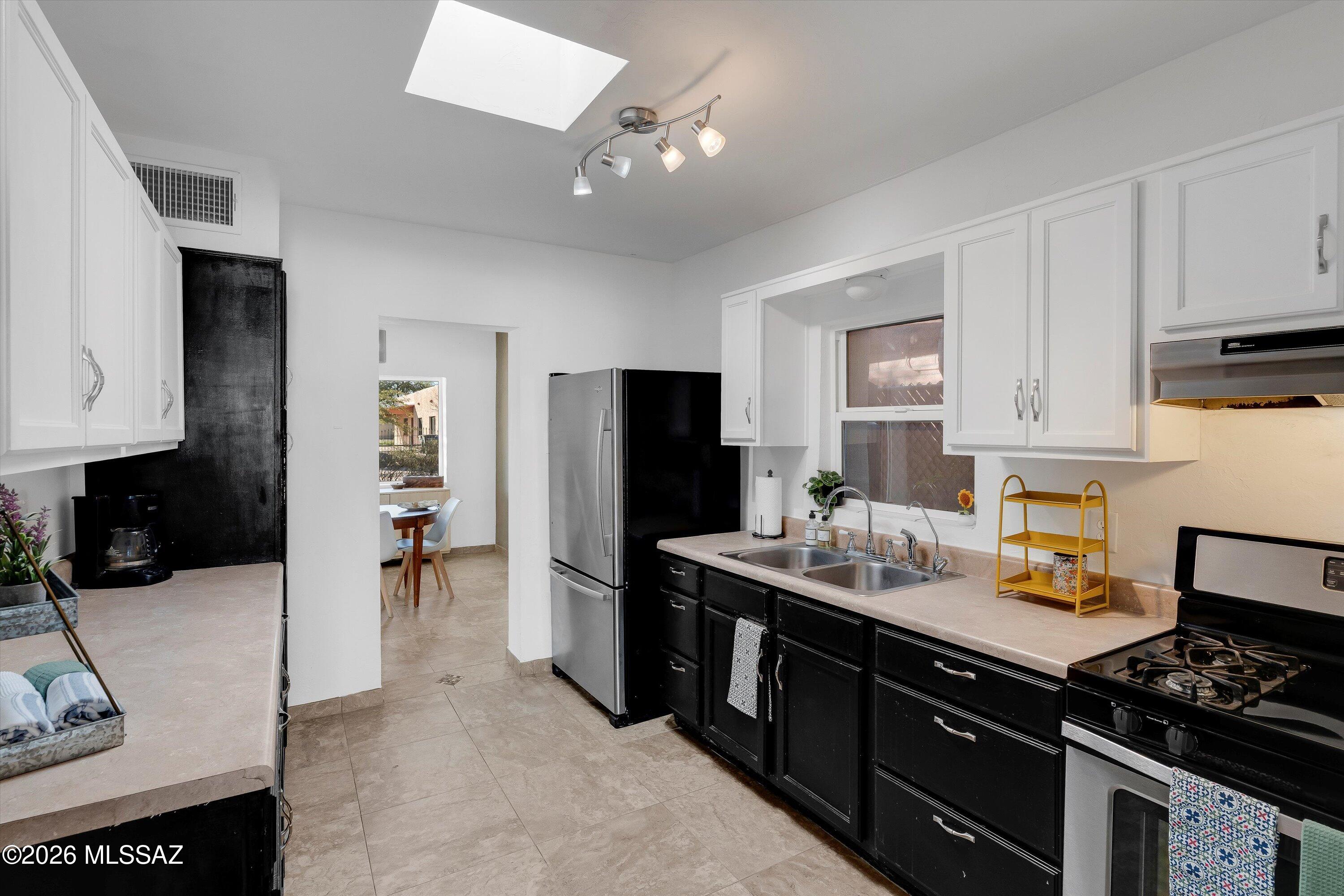 1112 W Huron Street