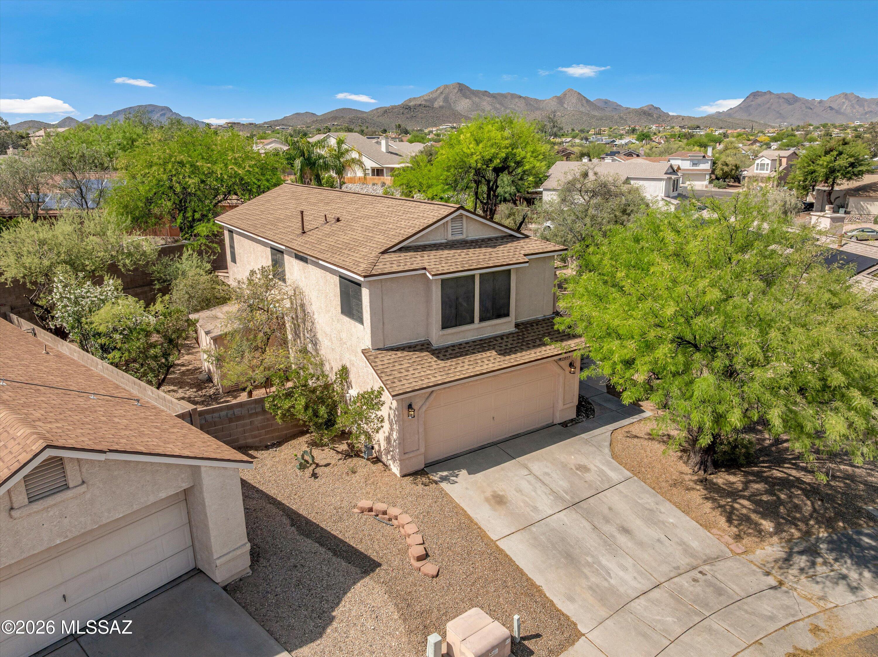 2565 W Brogan Street