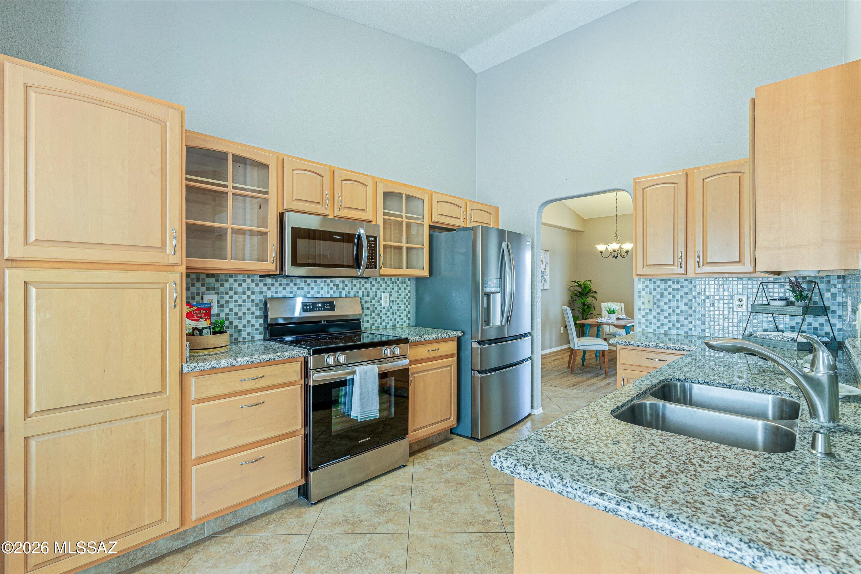 7600 W Summer Sun Lane