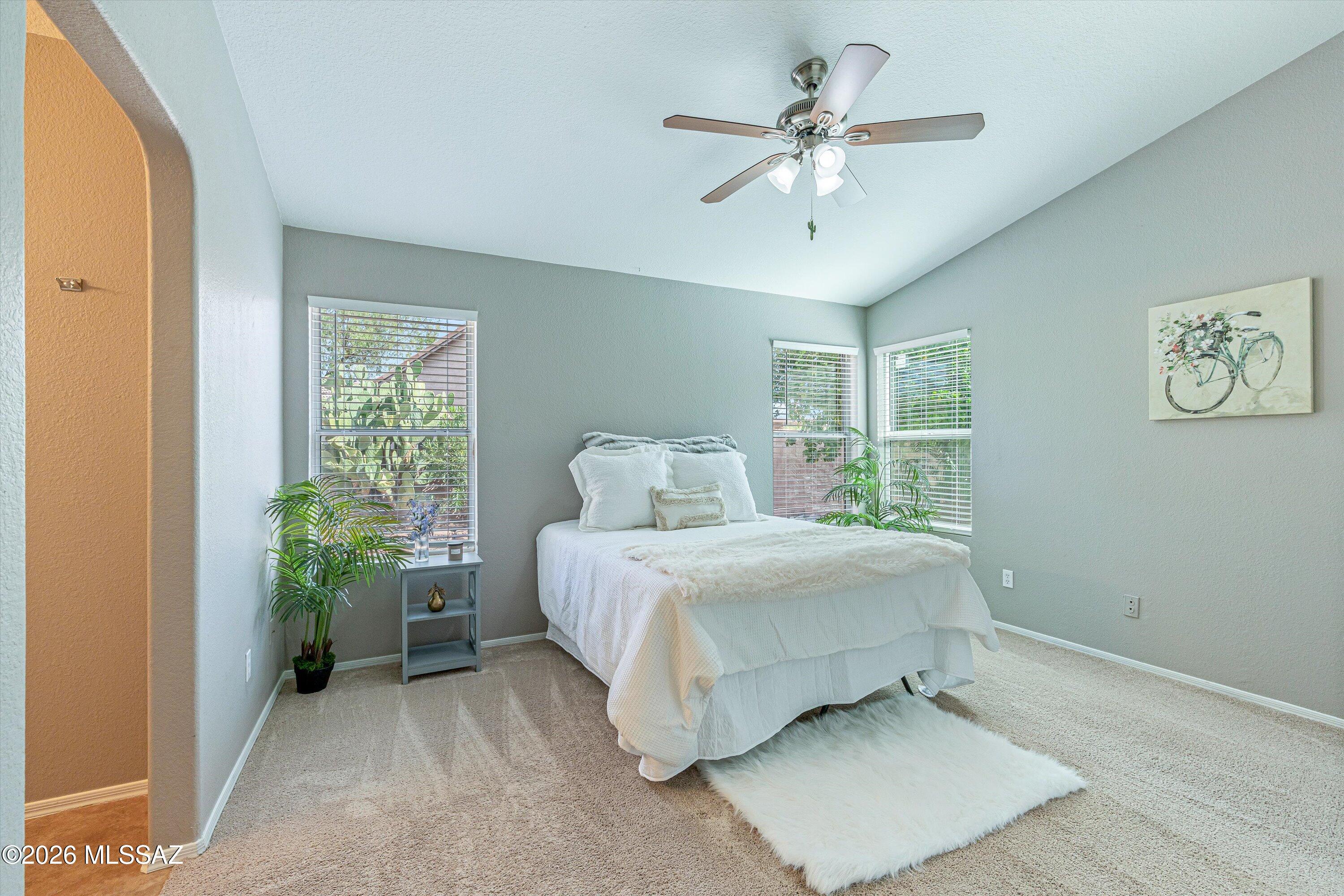 7600 W Summer Sun Lane