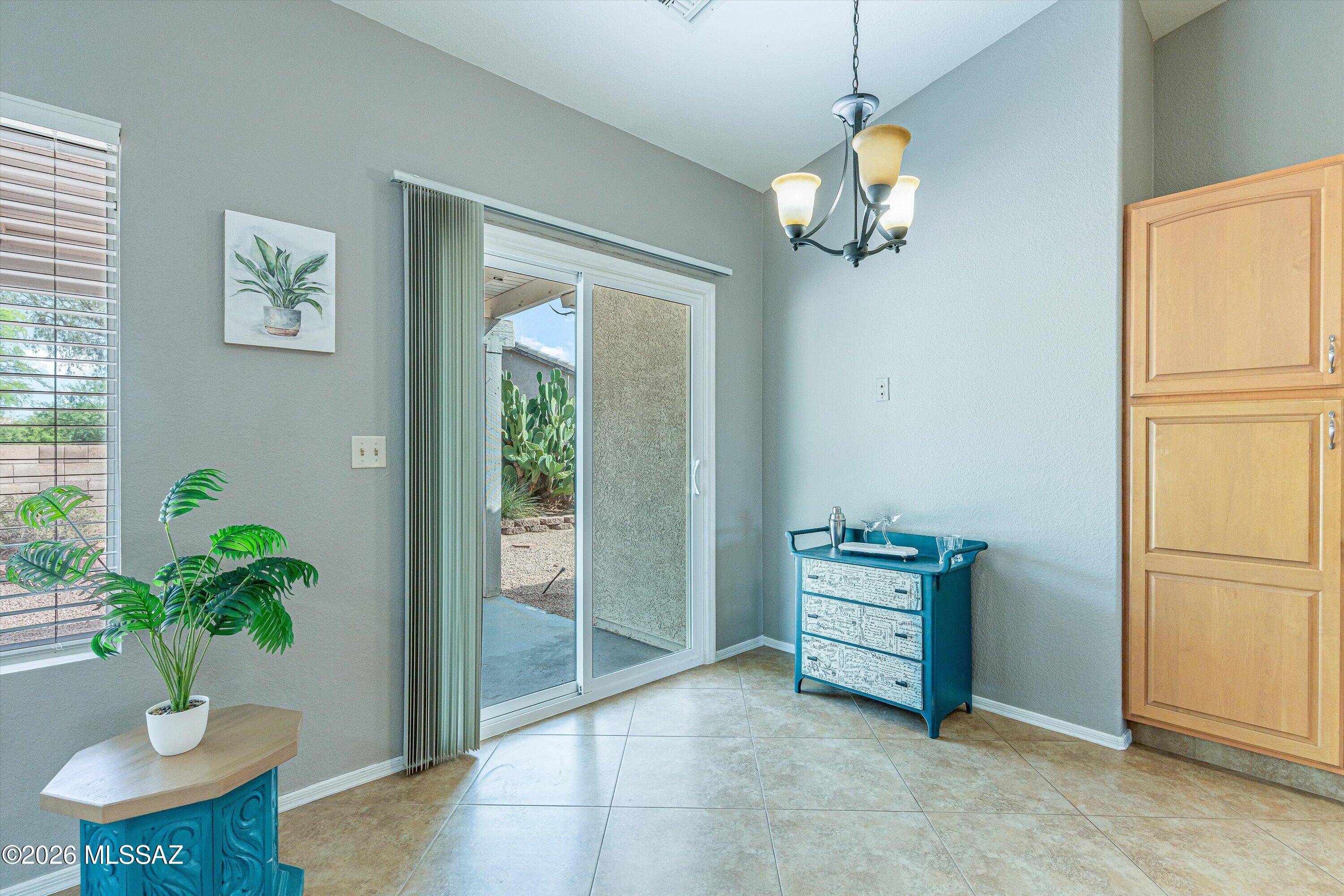 7600 W Summer Sun Lane