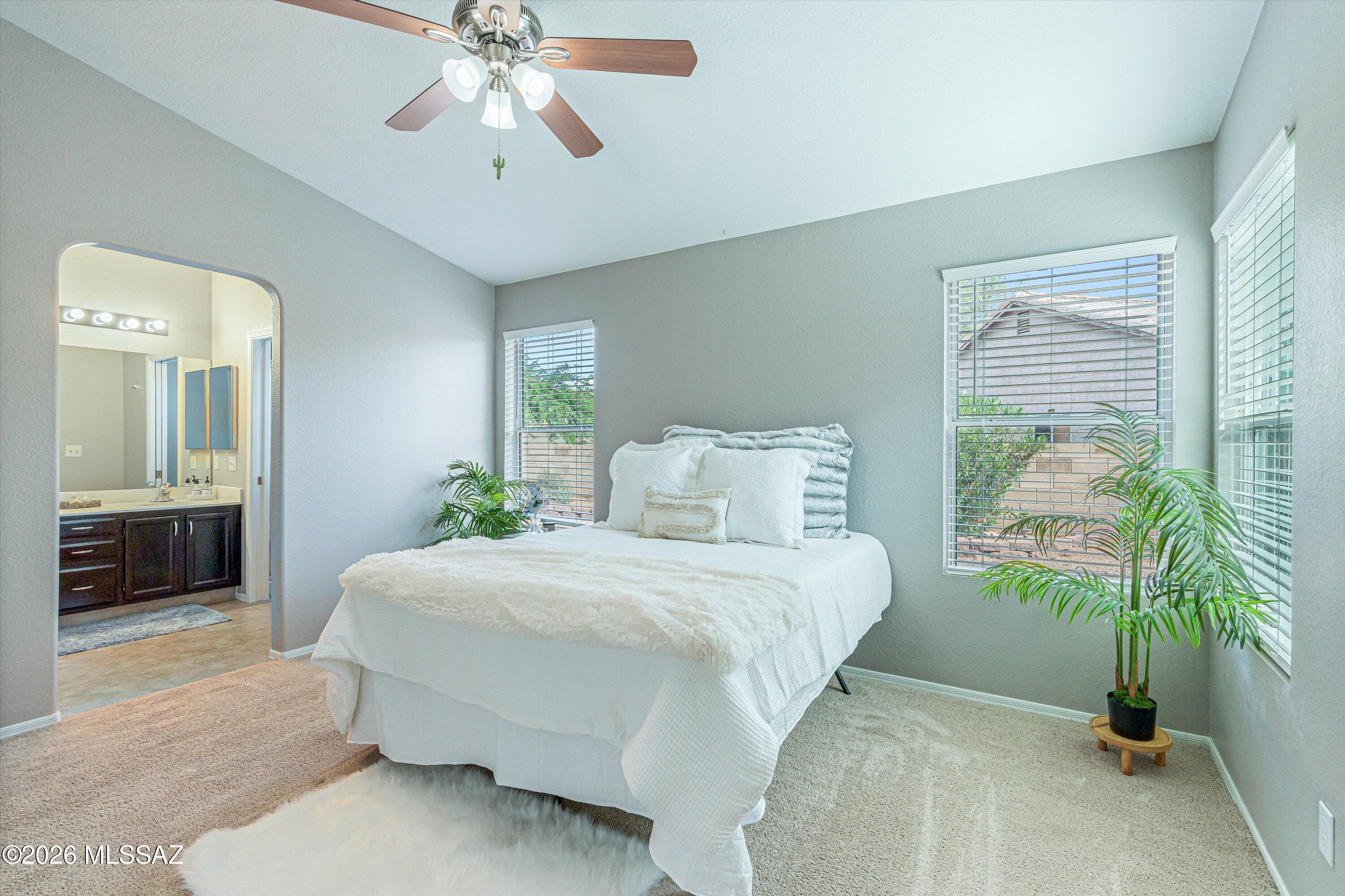7600 W Summer Sun Lane