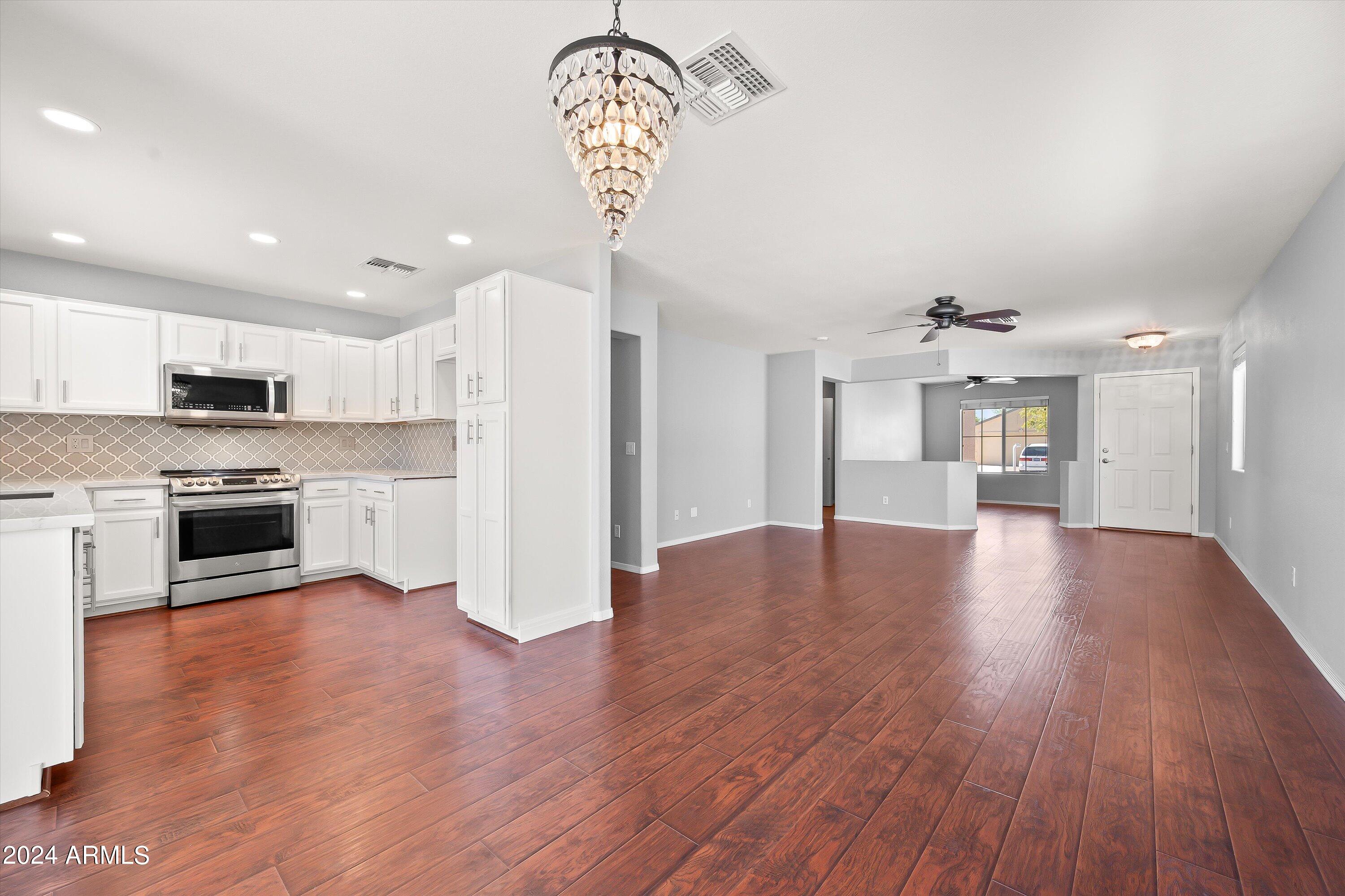 17520 W WATSON Lane