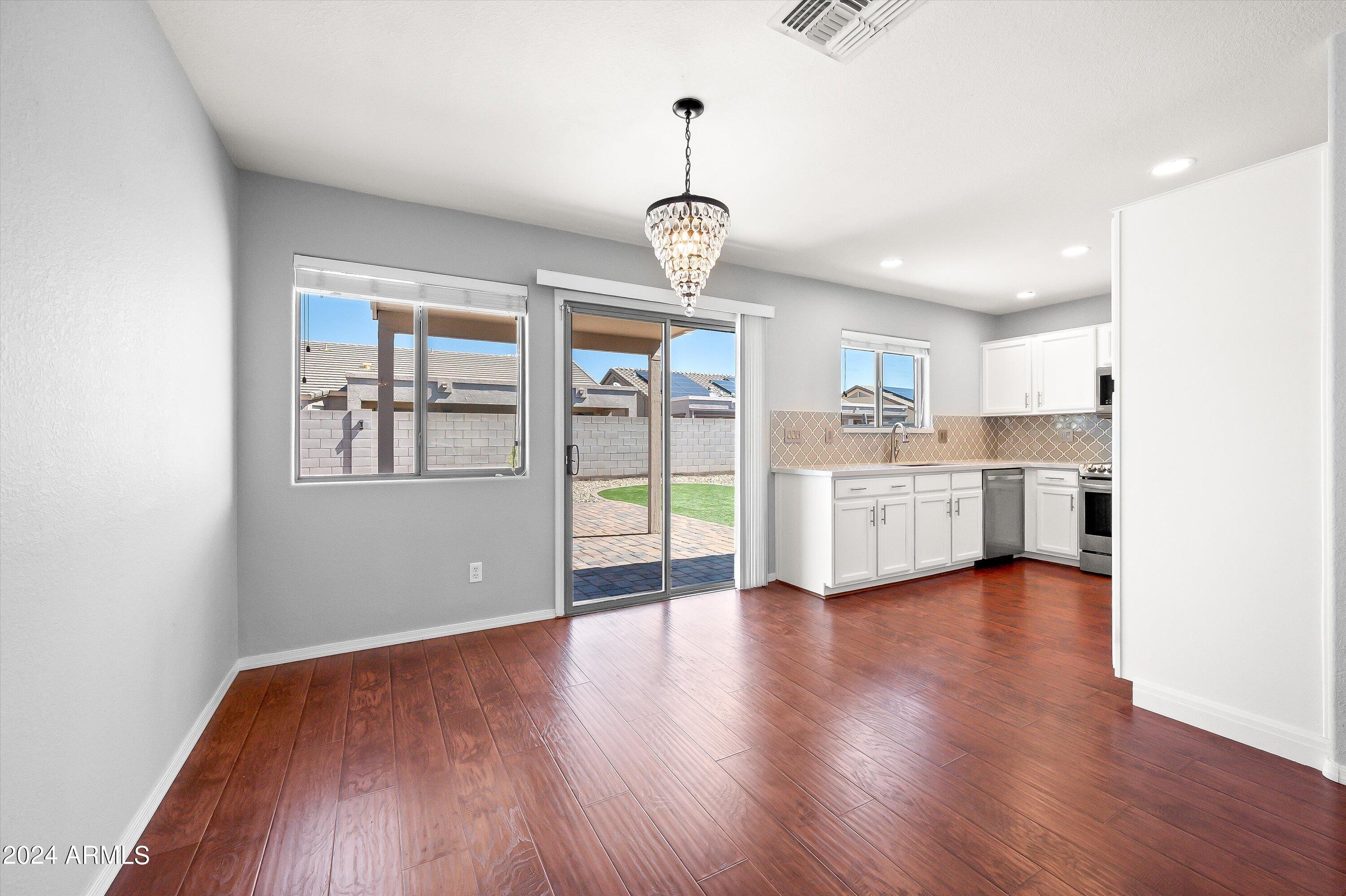 17520 W WATSON Lane