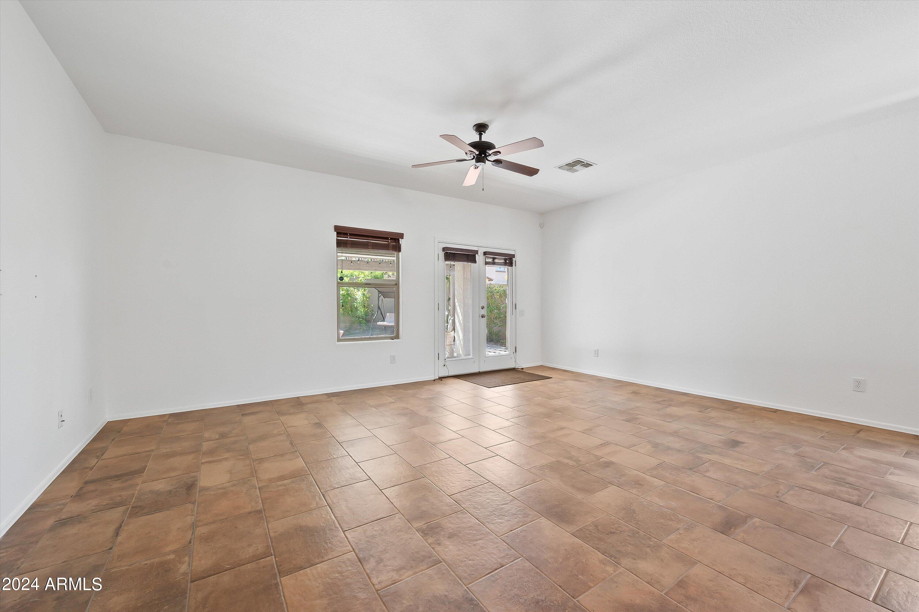 10847 W AVENIDA DEL REY